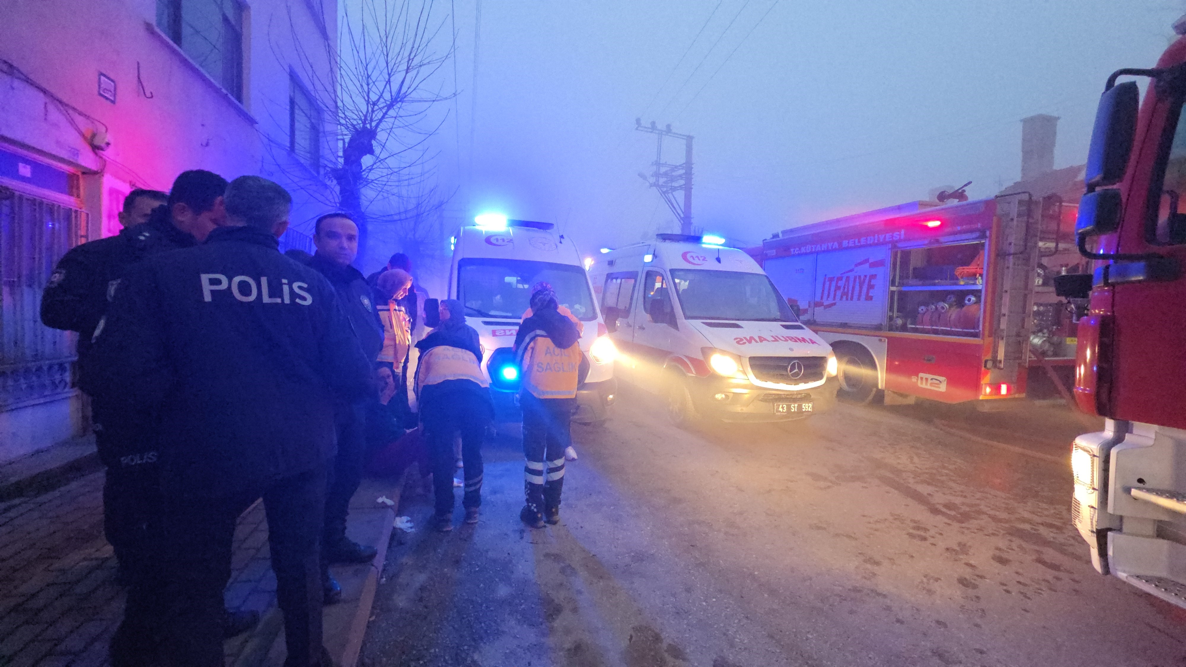 Alevlerin Içinde Faciaya Uyandılar Yaşlı Kadın Öldü, Kızı Son Anda Kurtuldu (2)