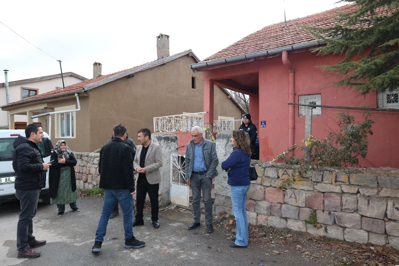 Alevlerin Ortasında Kaldı 84 Yaşındaki Kadın Soba Yangınında Can Verdi (4)