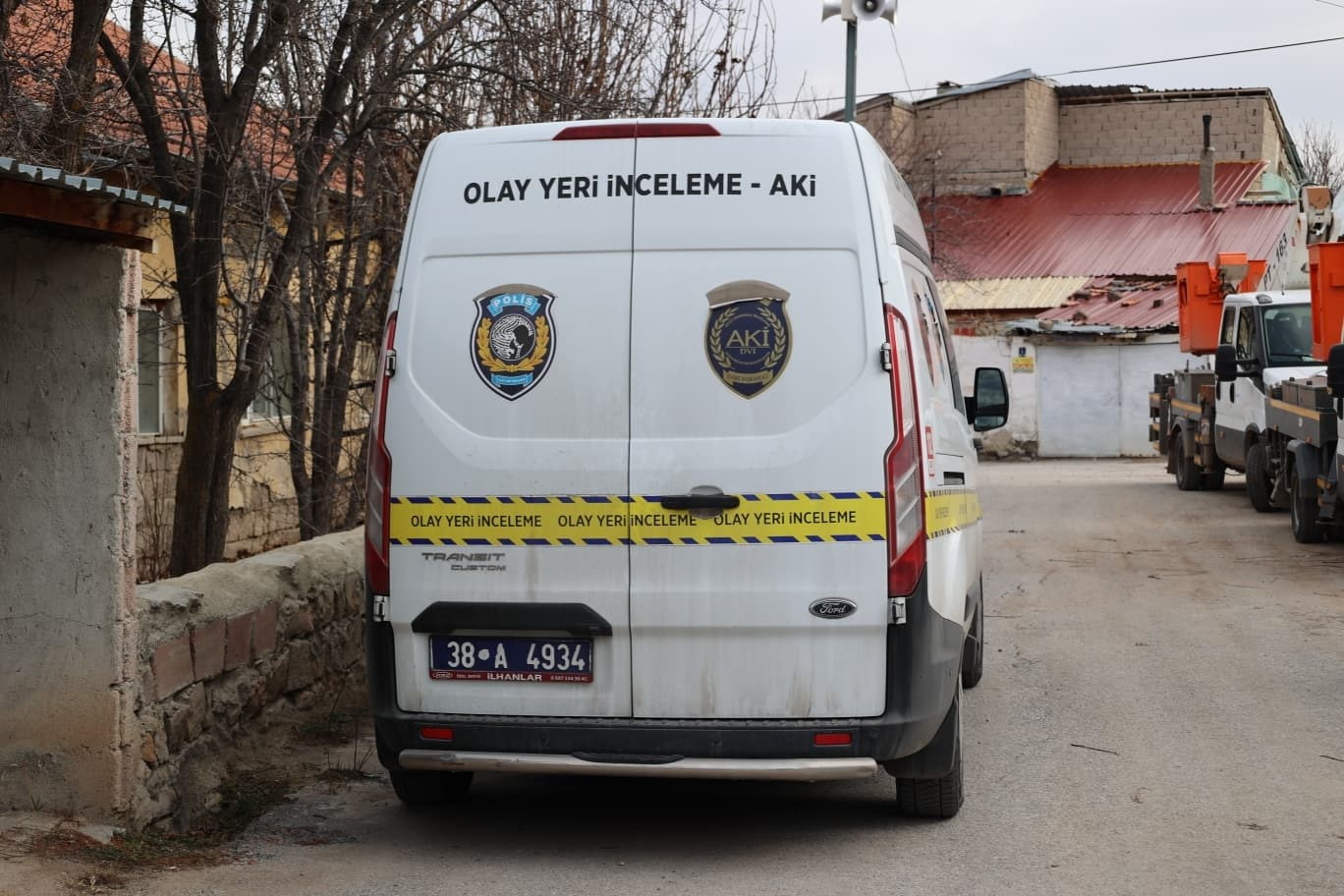 Alevlerin Ortasında Kaldı 84 Yaşındaki Kadın Soba Yangınında Can Verdi (6)