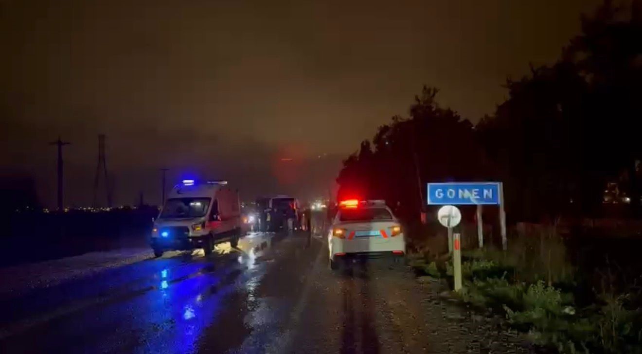 Alkollü Sürücü Dehşet Saçtı İşçi Servisiyle Çarpışmada 1 Ölü, 13 Yaralı (4)