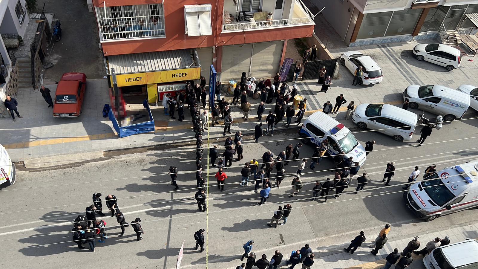 Anne Ve Oğlunu Öldürdü! Ardından Ücretsiz Içki Vermedi Diye Büfeciyi De Öldürüp Taksiyle Kaçtı! (10)