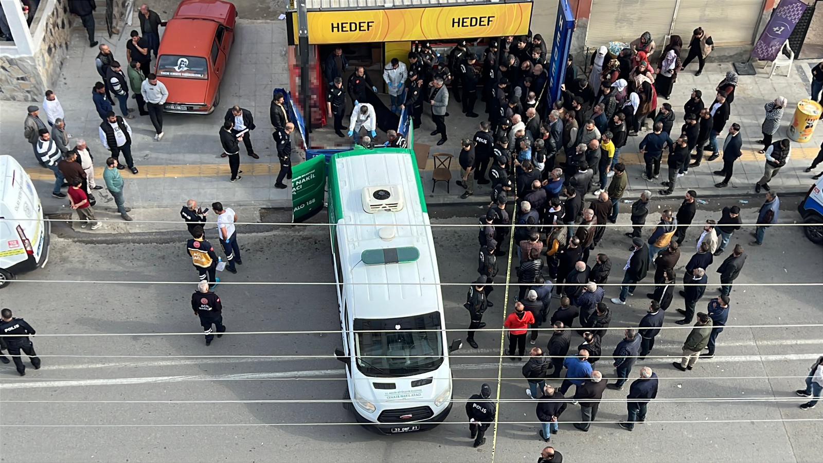 Anne Ve Oğlunu Öldürdü! Ardından Ücretsiz Içki Vermedi Diye Büfeciyi De Öldürüp Taksiyle Kaçtı! (6)