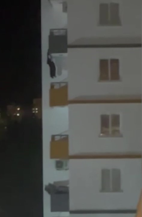 Aşk Üçgeni Cinayetle Sonuçlandı Genç Kız Konum Attı, Yeni Sevgili Bıçakladı (2)