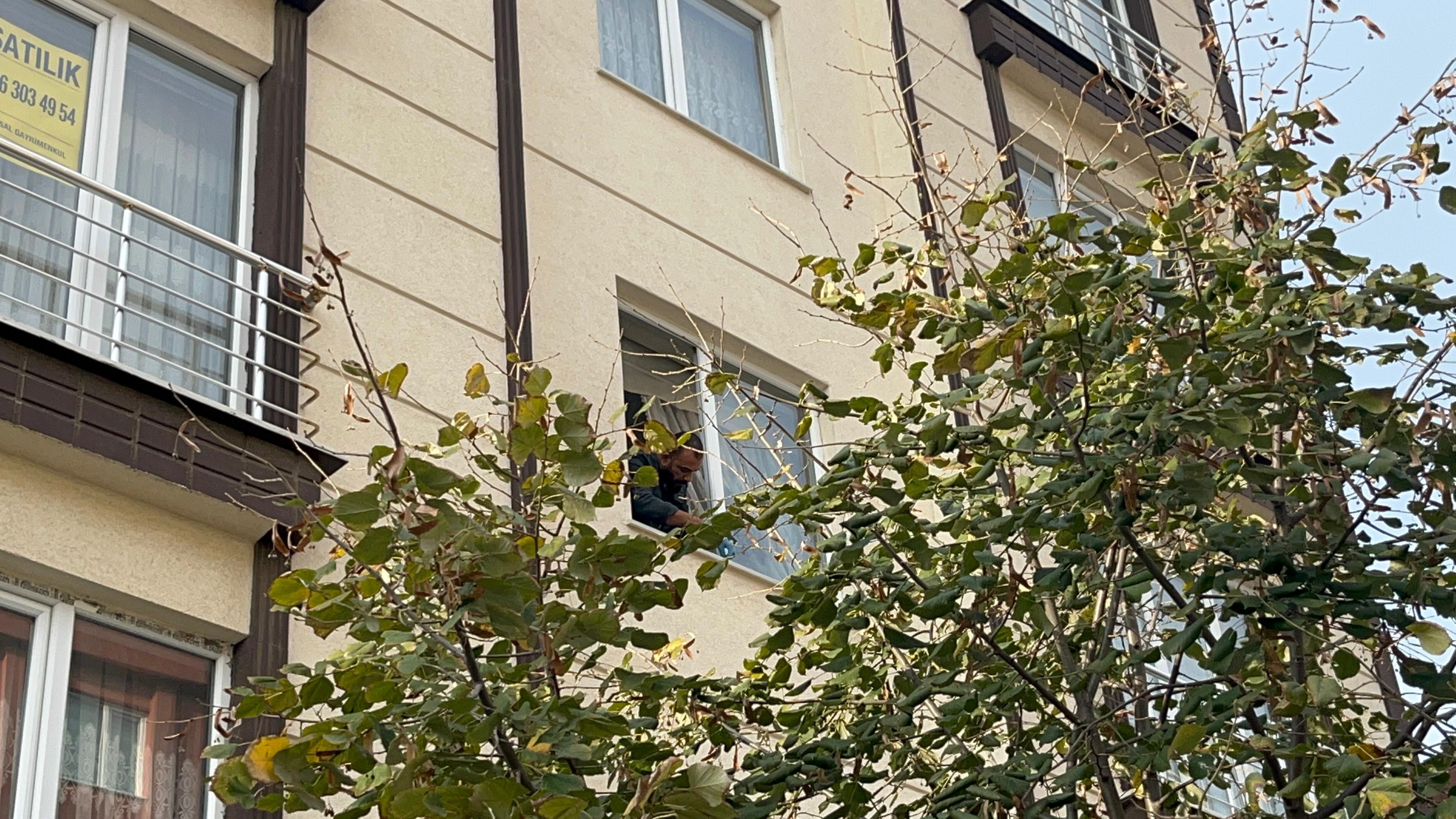 Aynı Apartmanda Bir Acı Daha! Bu Kez 1 Yaşındaki Bebek Düştü (2)