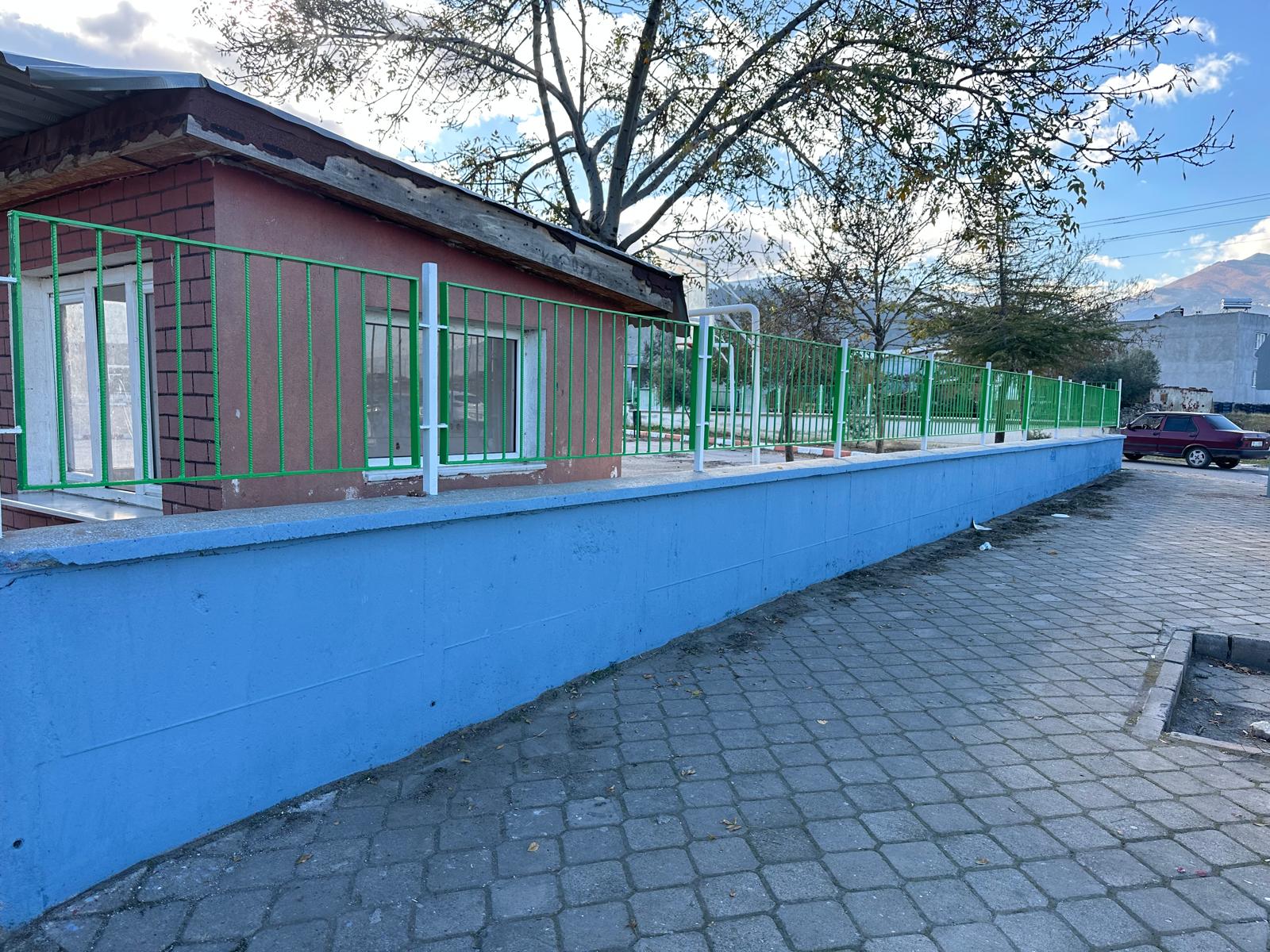 B0A5E926 7143 4295 9358 9E4Df5F8C575