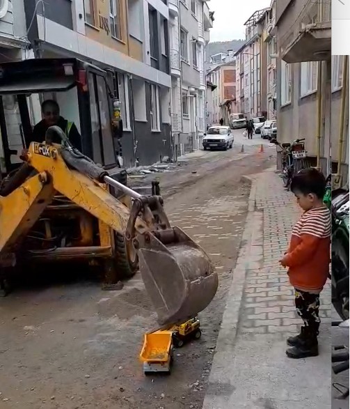 Bir Kepce Mutluluk Operatorun 5 Yasindaki Mustafaya Yaptigi Jest Yurekleri Isitti A