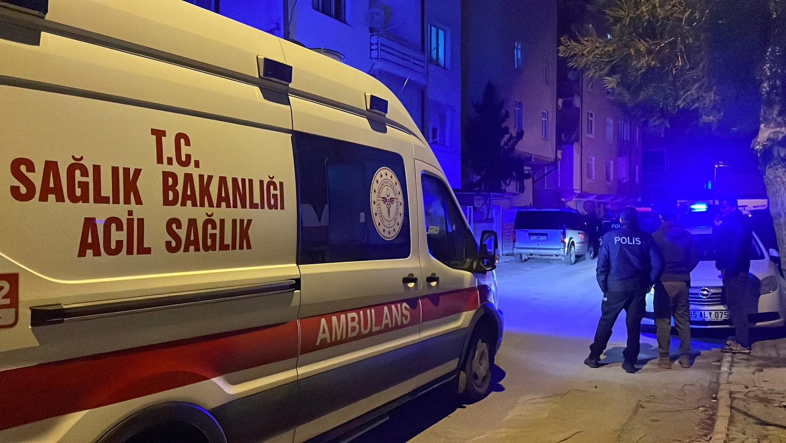 Boşanma Aşamasındaki Karısını Eve Çağırdı, 2 Çocuğunun Annesini Boğarak Öldürdükten Sonra Kendini Astı (3)