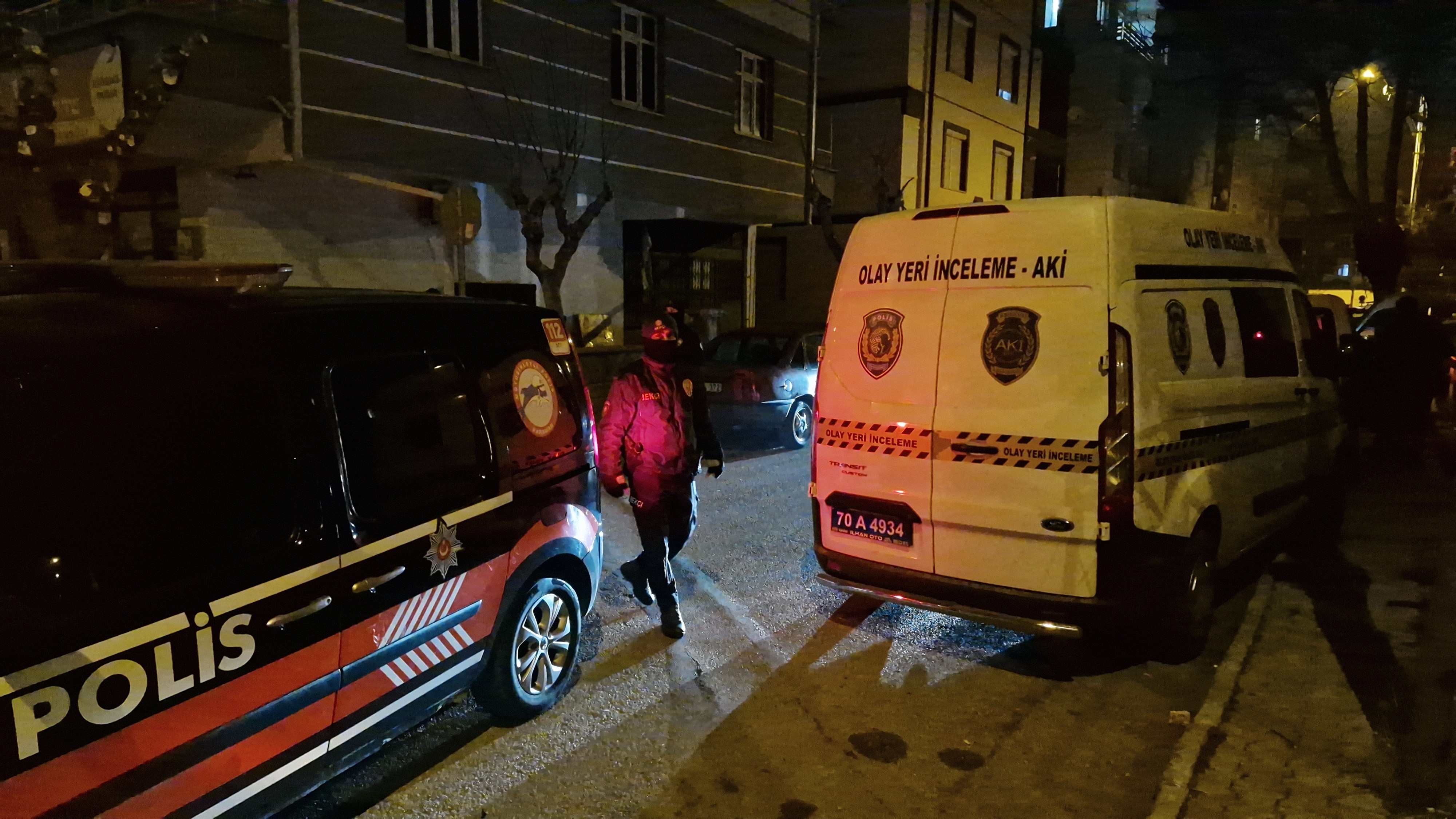 Boşanma Aşamasındaki Karısını Eve Çağırdı, 2 Çocuğunun Annesini Boğarak Öldürdükten Sonra Kendini Astı (5)