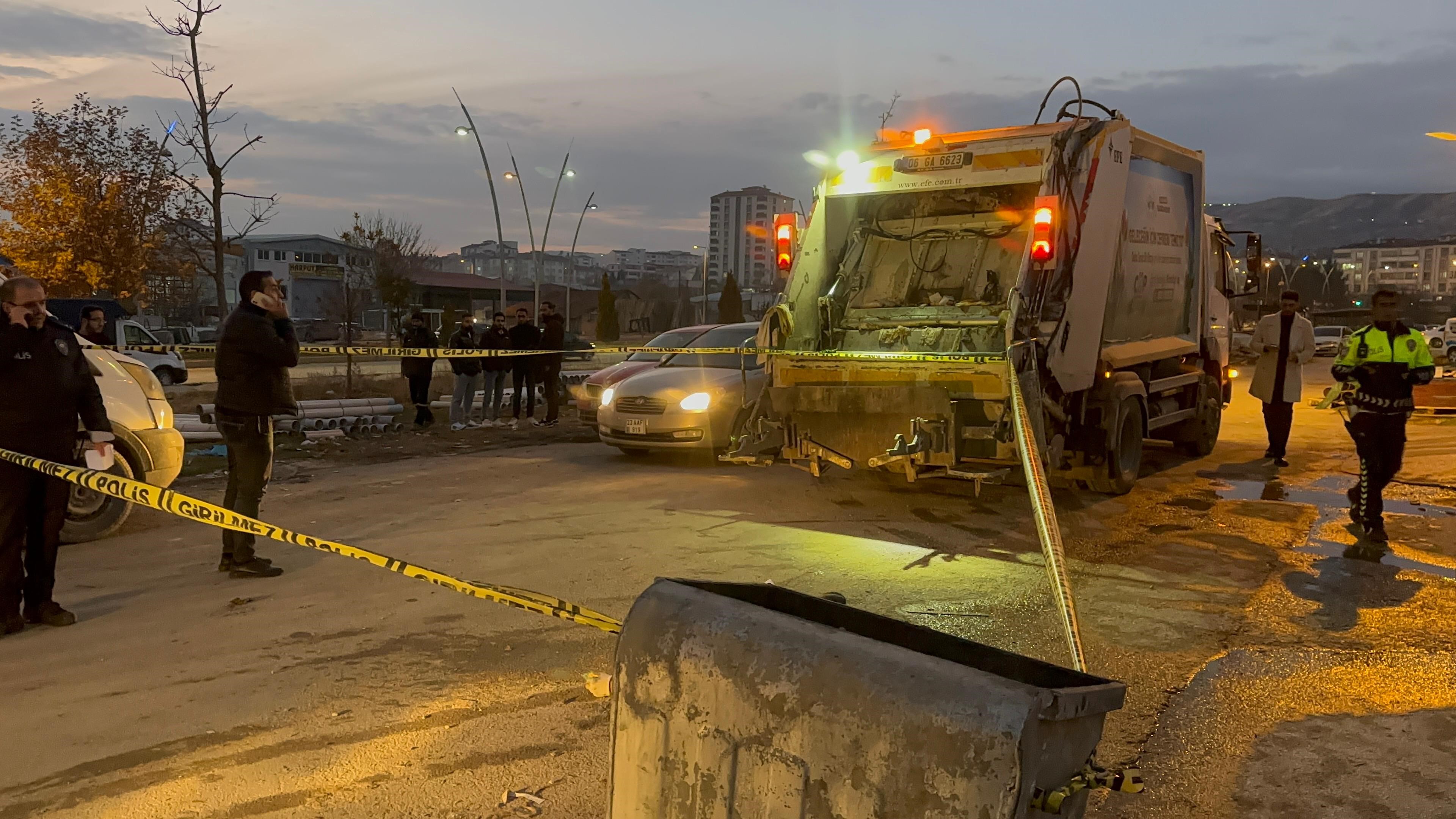 Çalışırken Canından Oldu Çöp Kamyonu Altında Kalan Işçi Öldü (3)