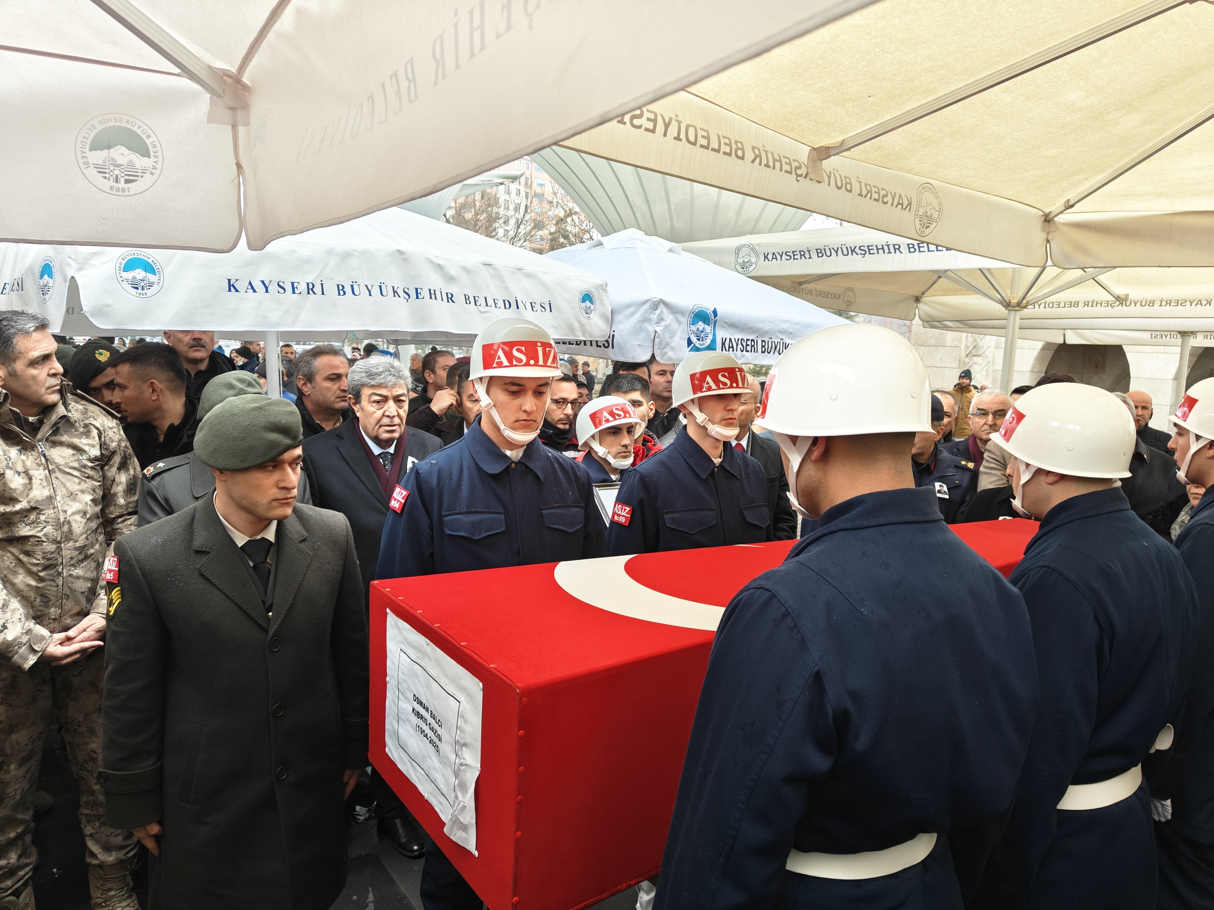 Cami Çıkışında Otomobil Çarptı Kıbrıs Gazisi Osman Balcı Son Yolculuğuna Uğurlandı (2)