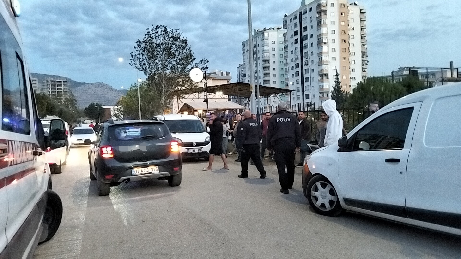 Catidaki Gerilim Sona Erdi 80 Bin Tl Odenince Boyaci Ikna Oldu 03