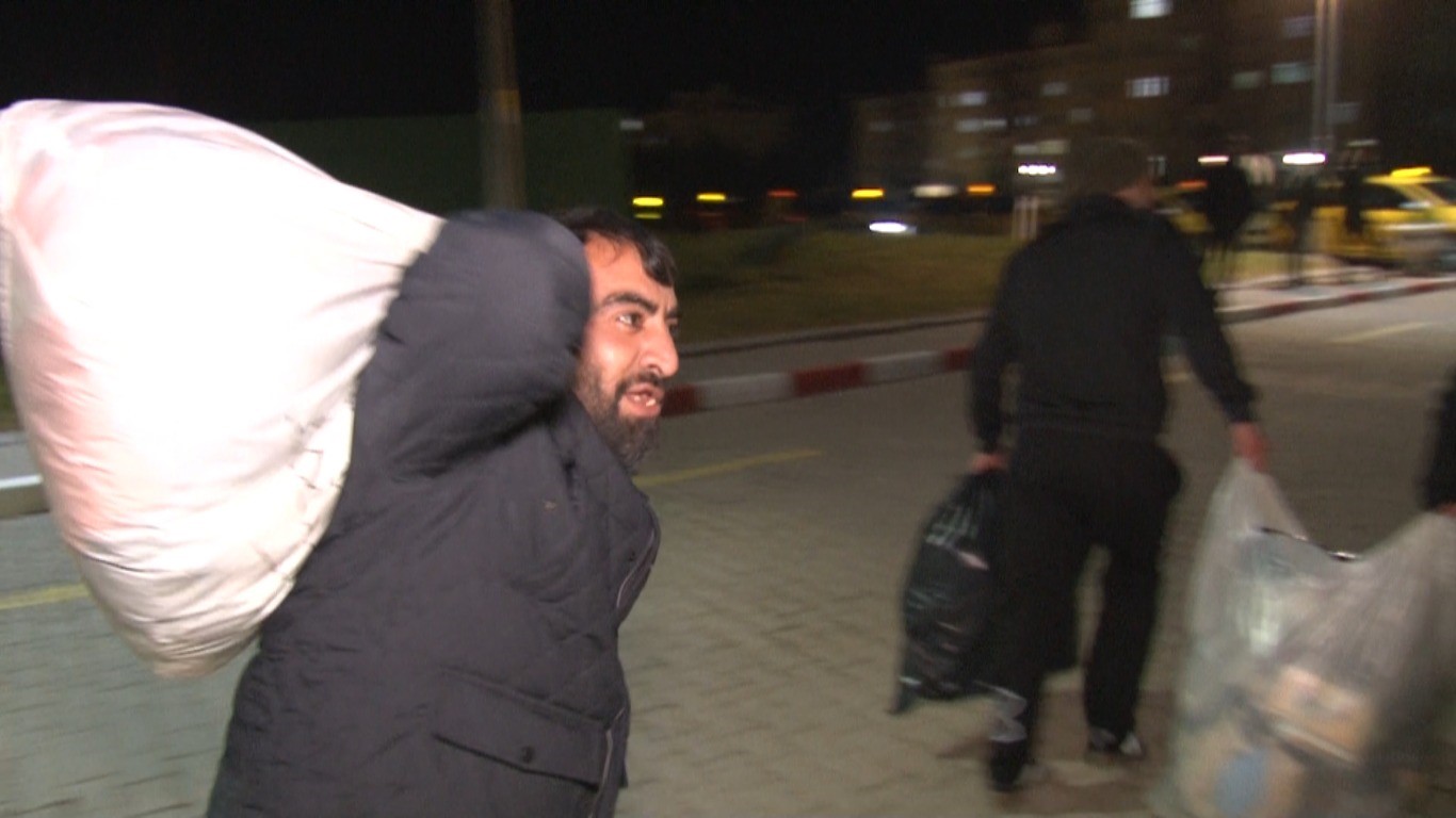 Cezaevinden Kosarak Cikti Kameralara Boyle Seslendi Babalara Selam (3)