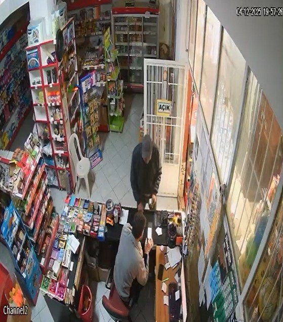 Dağlık Alanda Dehşet Çobanın Başsız Cesedi Yanmış Aracın Yanında Bulundu! (2)