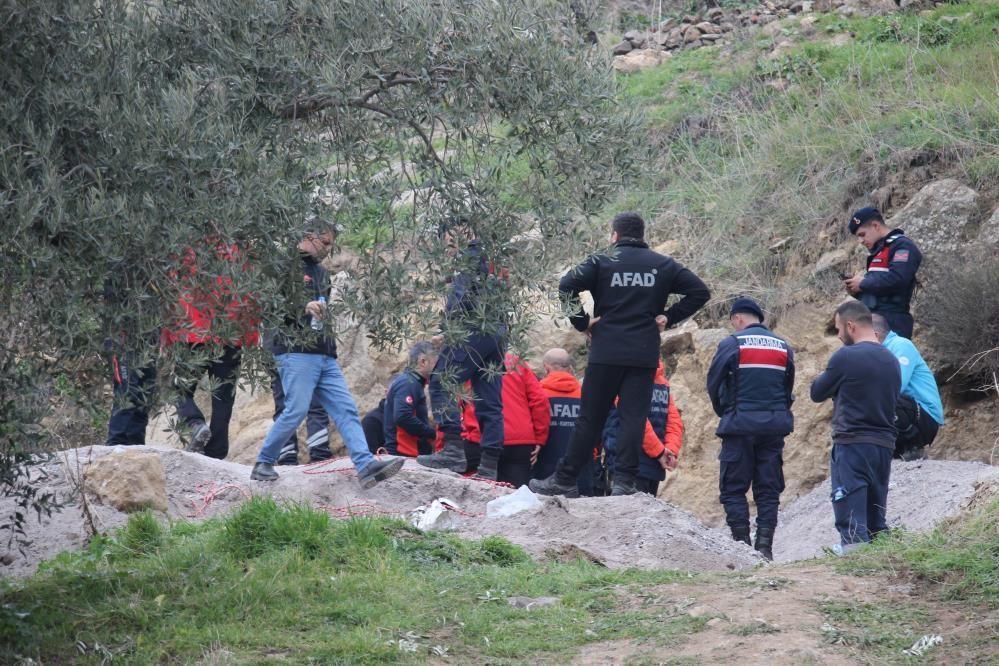 Define Umudu Mezara Dönüştü Kaçak Kazı Tünelinde Can Verdi (2)