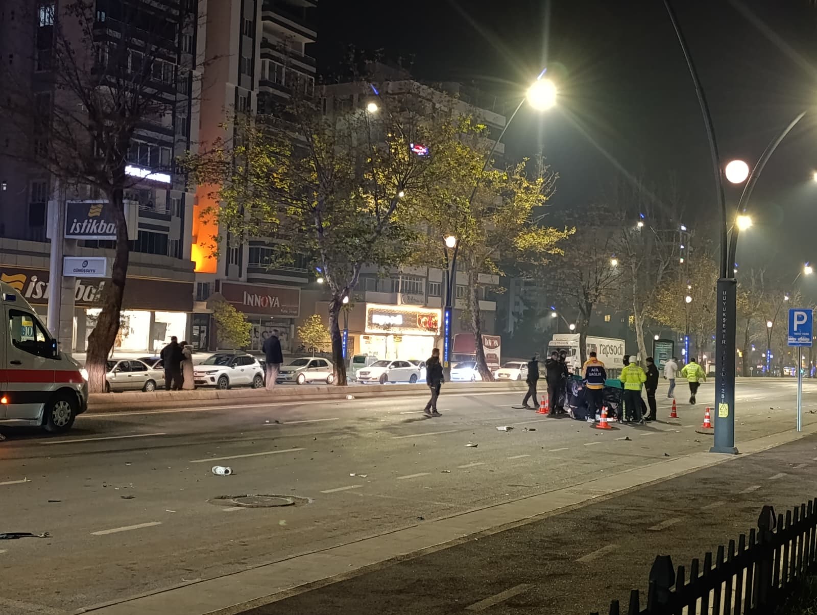 Dehşet Anları Yarıştıkları Öne Sürülen Araçlar Motosikleti Biçti, 1 Ölü 1 Ağır Yaralı (5)