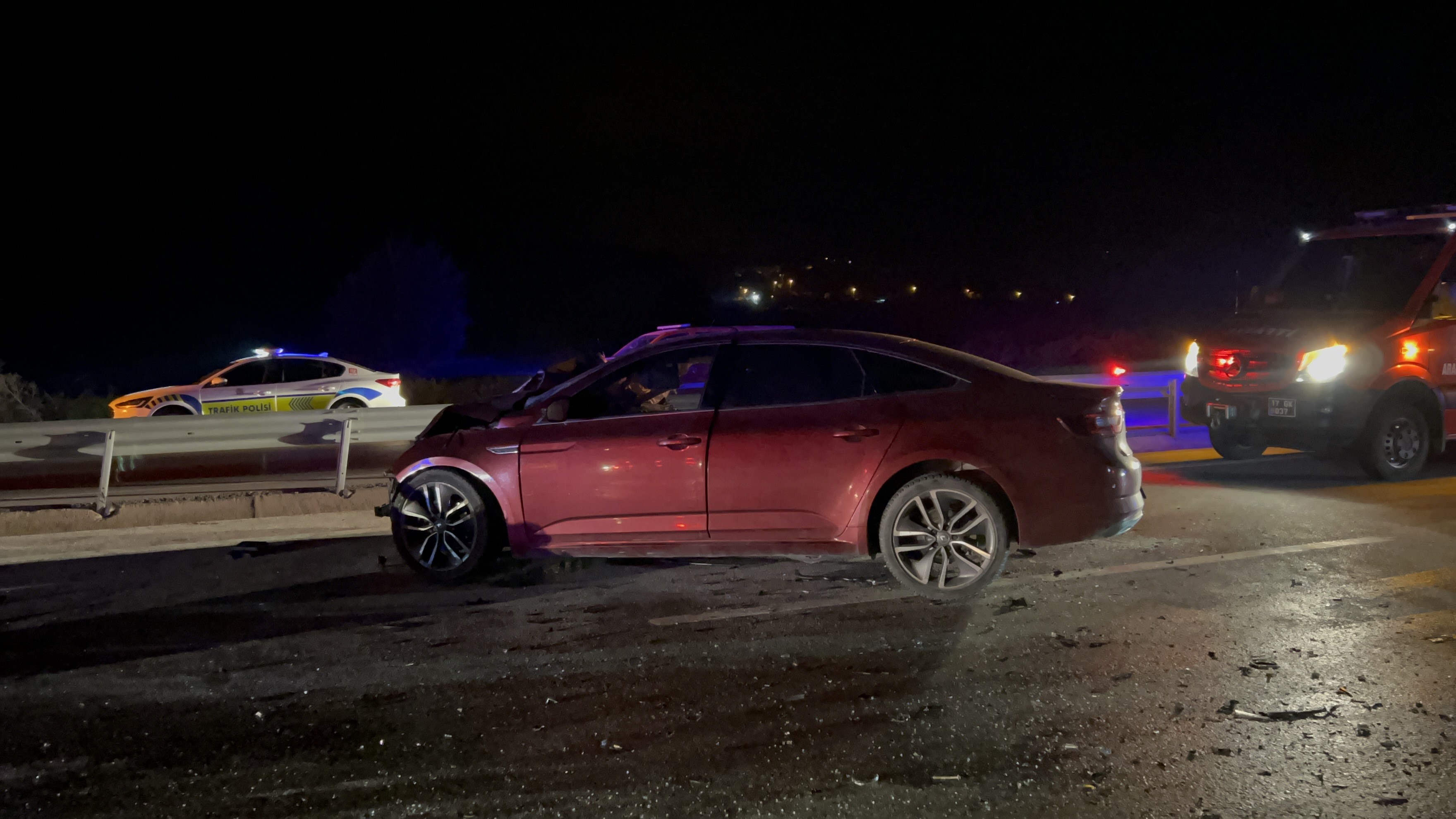 ‘Dur’ Ihtarına Uymadı, Ters Yöne Girdi Gece Yarısı 5 Kişiyi Hayattan Kopardı (12)