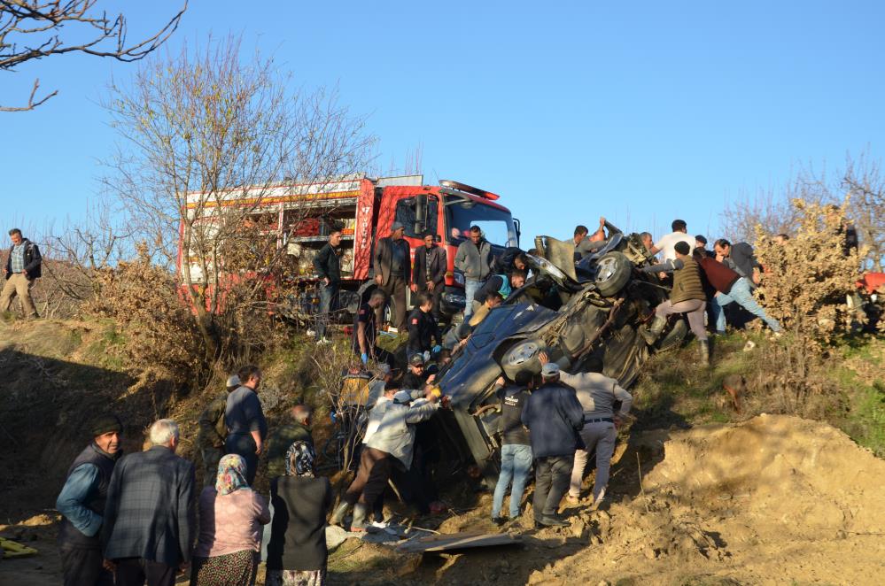 Elektrik Diregine Carpip Sarampole Uctu Dakikalarca Cikarilamadi O Anlar Boyle Goruntu (2)