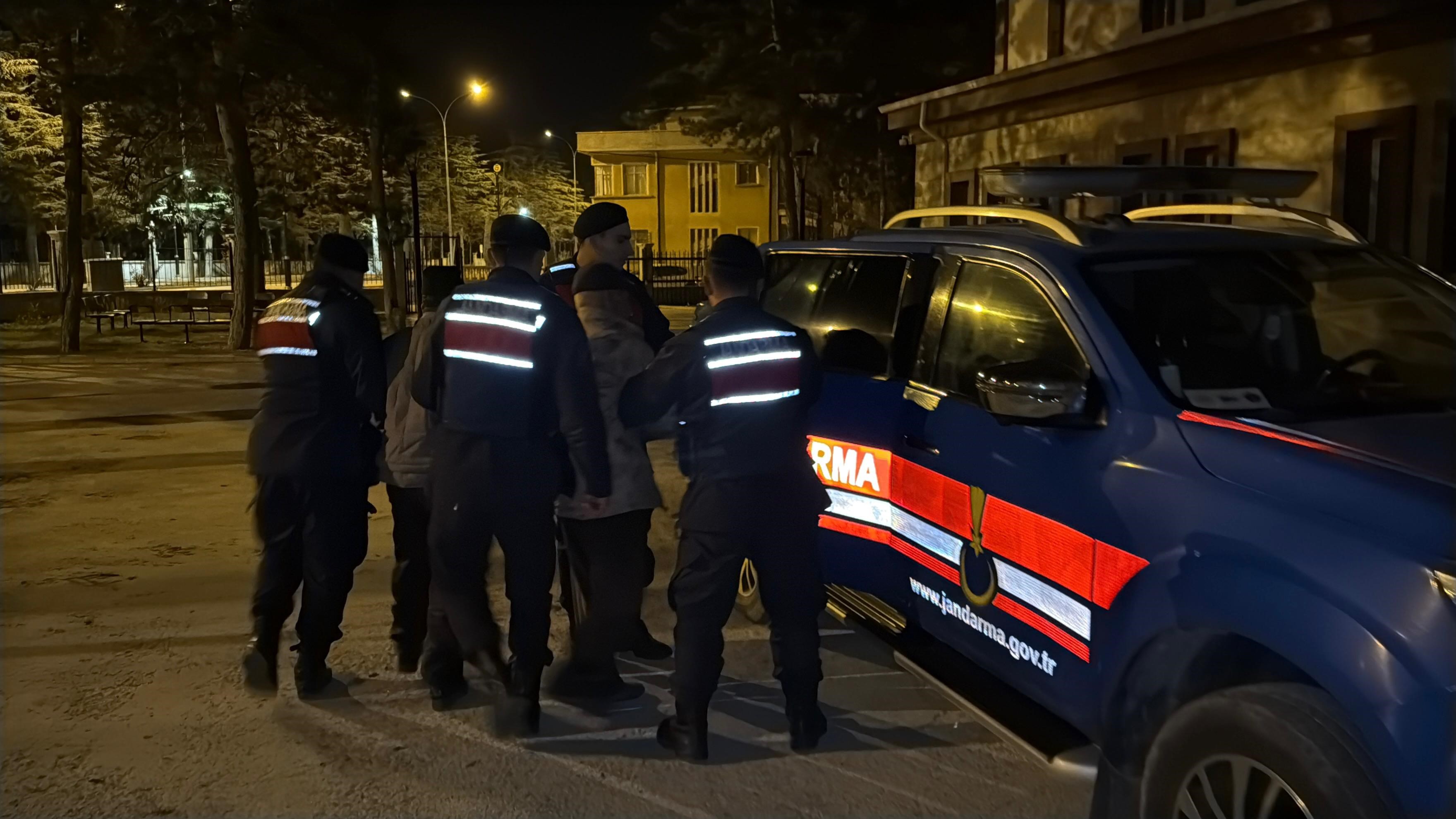 Engelli Adamın Ölümünde Kan Donduran Şüphe Baba Ve Oğlu ‘Kasten Öldürme’den Tutuklandı (4)