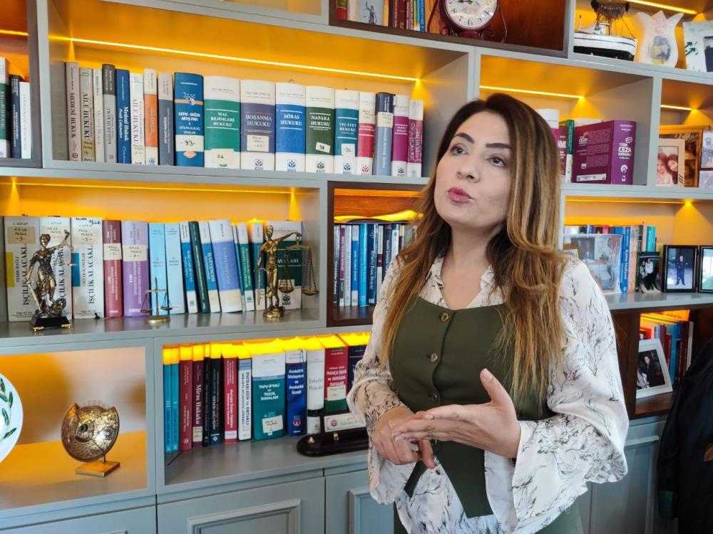 Enkazin Acisi Yetmedi Guvenin Cokusu Geldi Depremzedelerin Altinlarini Zimmetine Gecir (5)