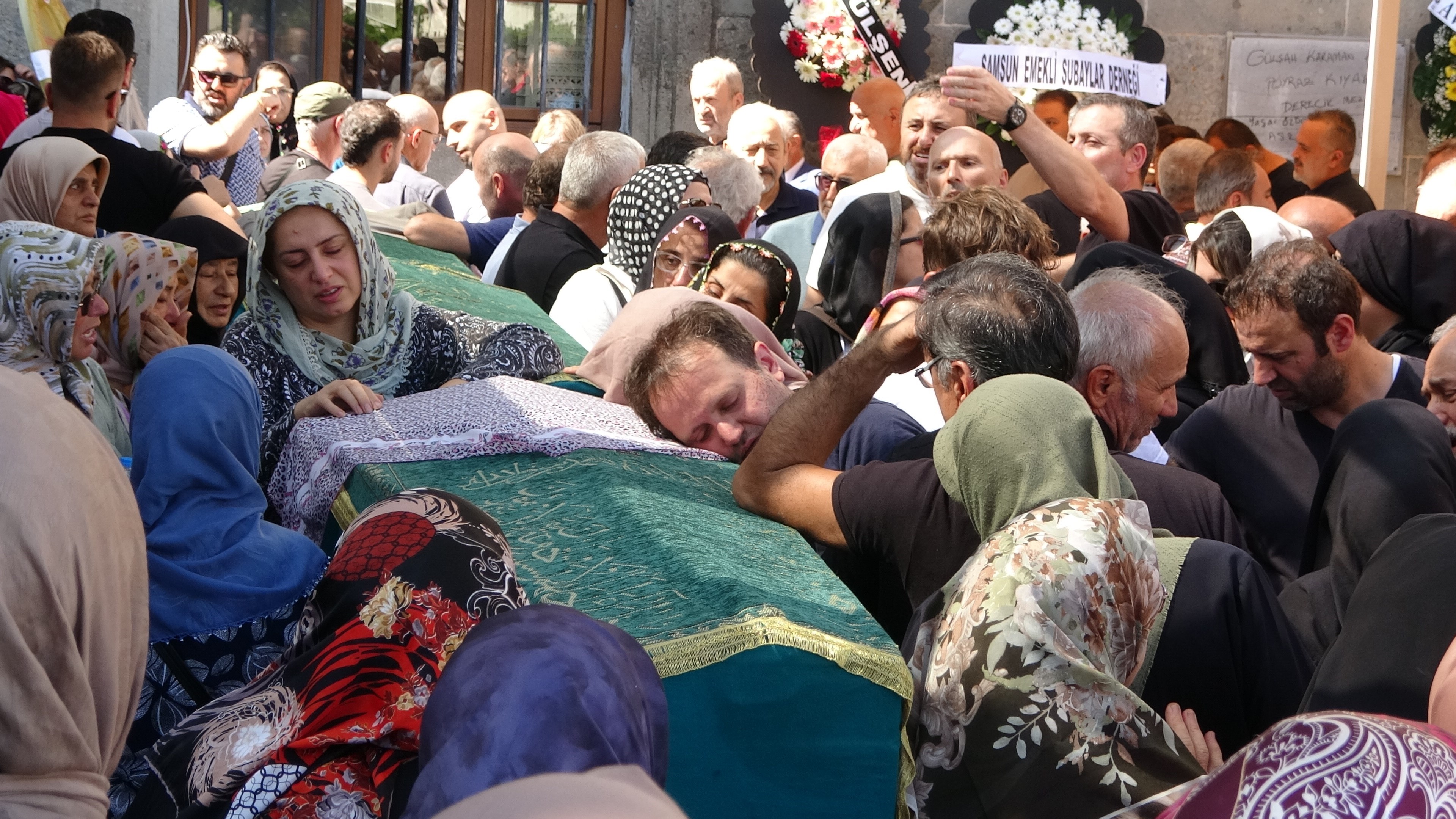 Eş Ve Çocuğunu Öldürmekle Suçlanan Doktor, Cezaevinde Yaşamına Son Verdi (5)