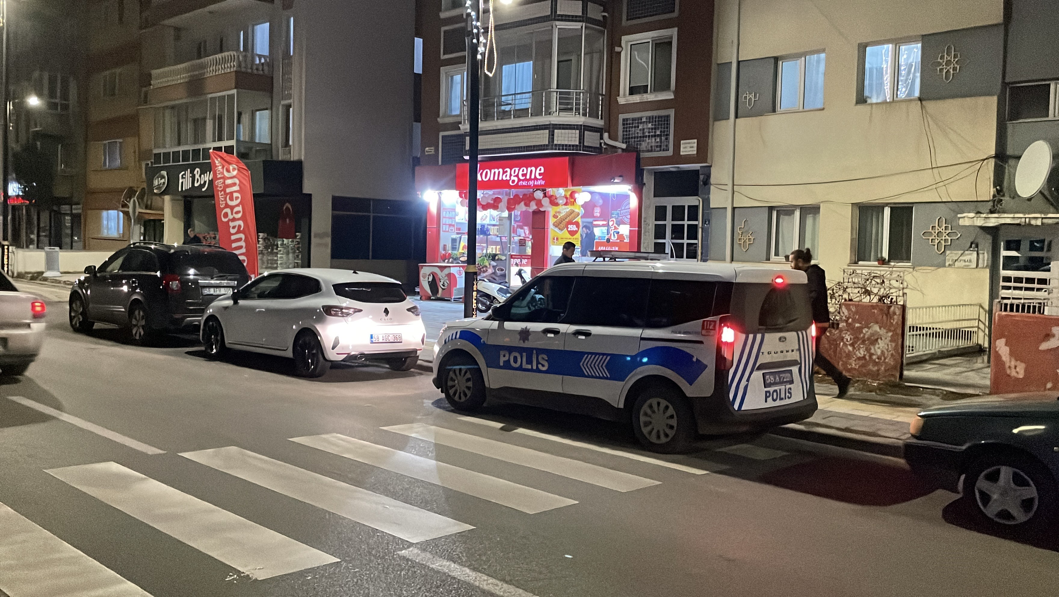 Evde Kanlı Gece! Ağabeyini Göğsünden Bıçaklayarak Öldürdü (6)