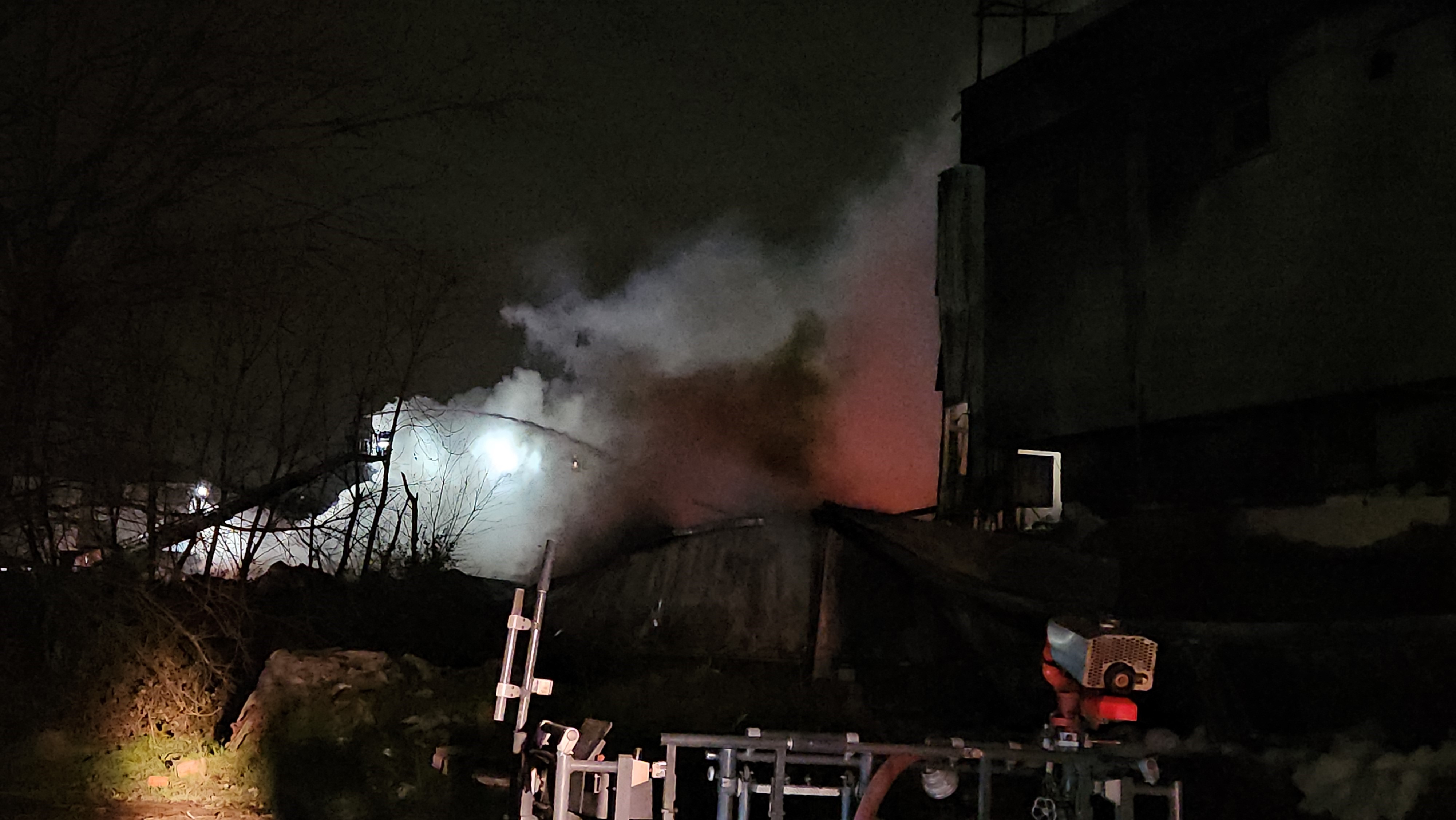 Fabrika Alevlere Teslim Oldu! 8 Saattir Kontrol Altına Alınamıyor (5)