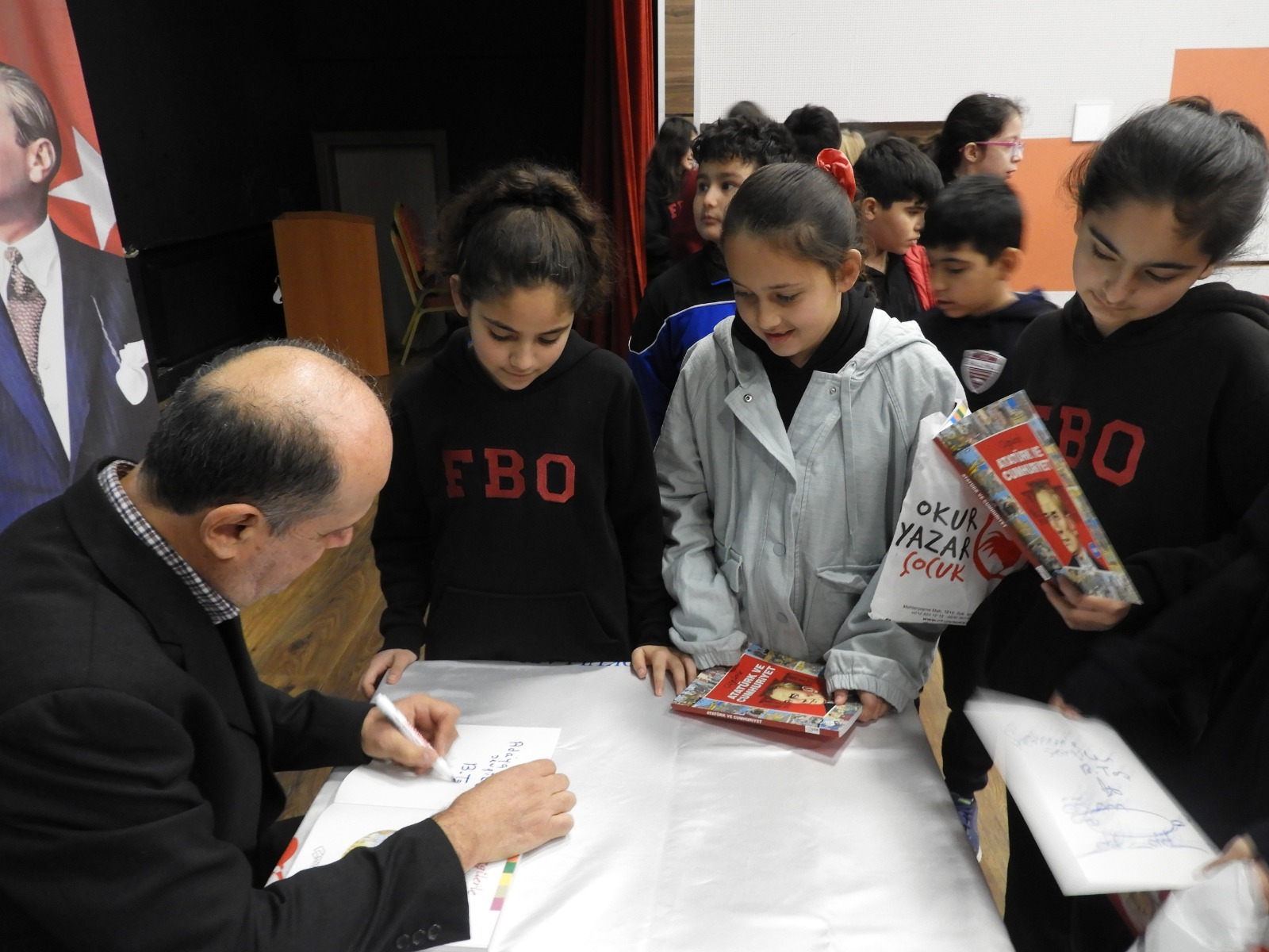 Fen Bilimleri Okulları’nda Ilham Veren Okur–Yazar Buluşması (7)