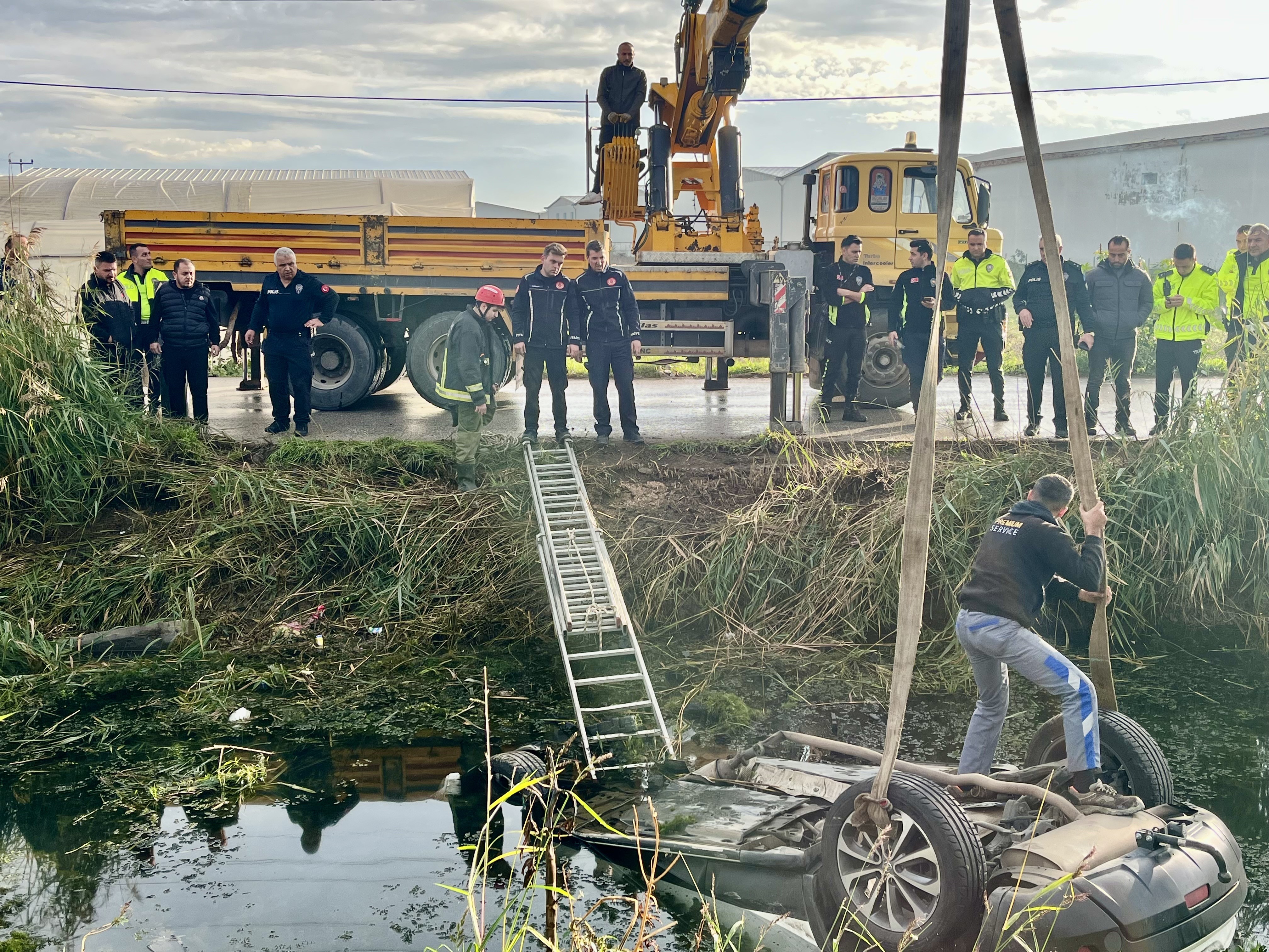 Gece Evden Çıktı, Sabaha Karşı Dere Içindeki Araçtan Ölü Çıktı (9)