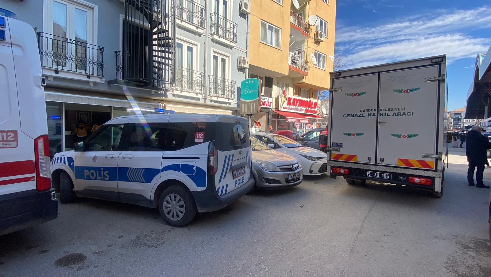 Gece Otele Girdi, Sabah Cansız Bedeni Bulundu (2)