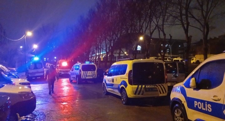 Gece Saatlerinde Şüpheli Ölüm! Köprü Altında Erkek Cesedi Bulundu (3)