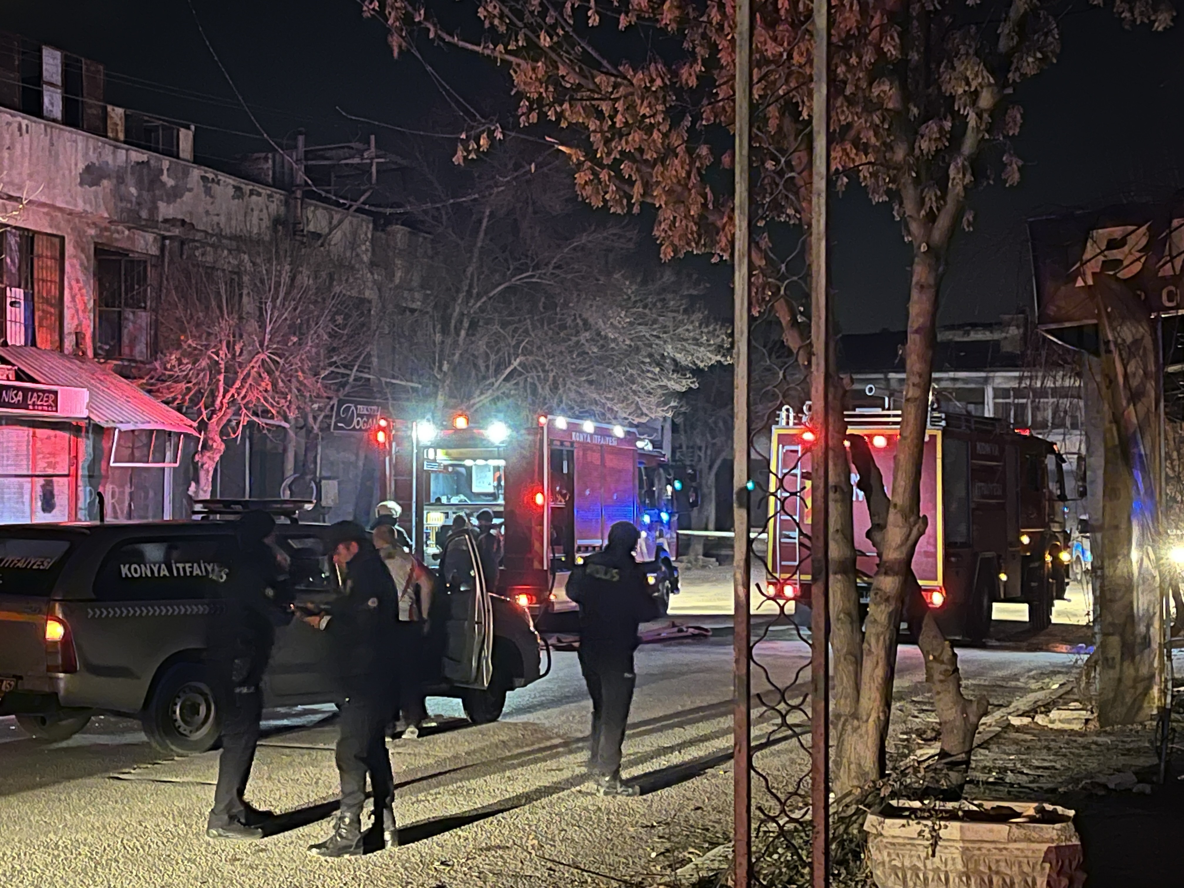 Gece Yarısı Facia Tüp Patladı, Depoda Yaşayan Yaşlı Adam Hayatını Kaybetti (3)