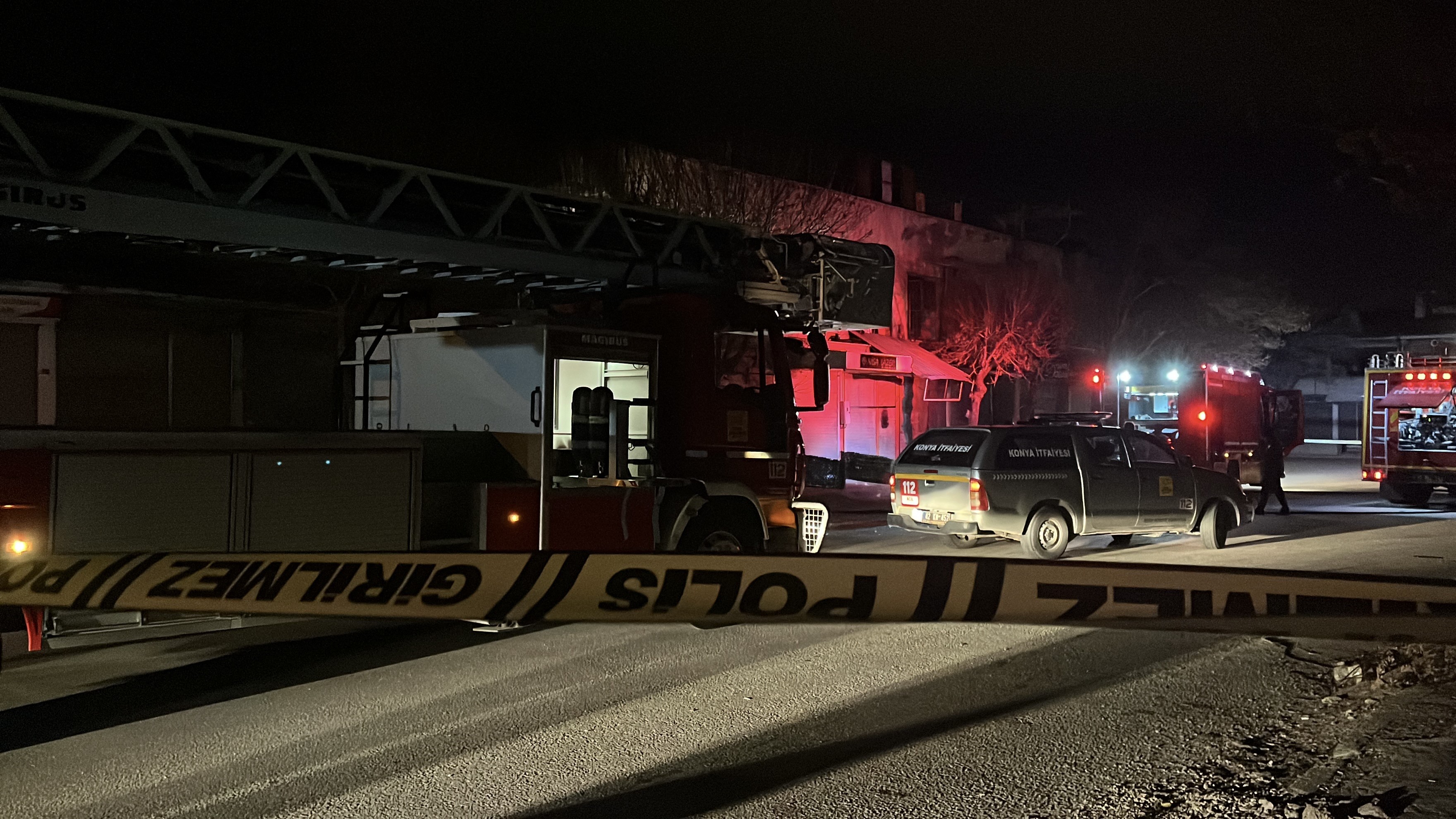 Gece Yarısı Facia Tüp Patladı, Depoda Yaşayan Yaşlı Adam Hayatını Kaybetti (6)