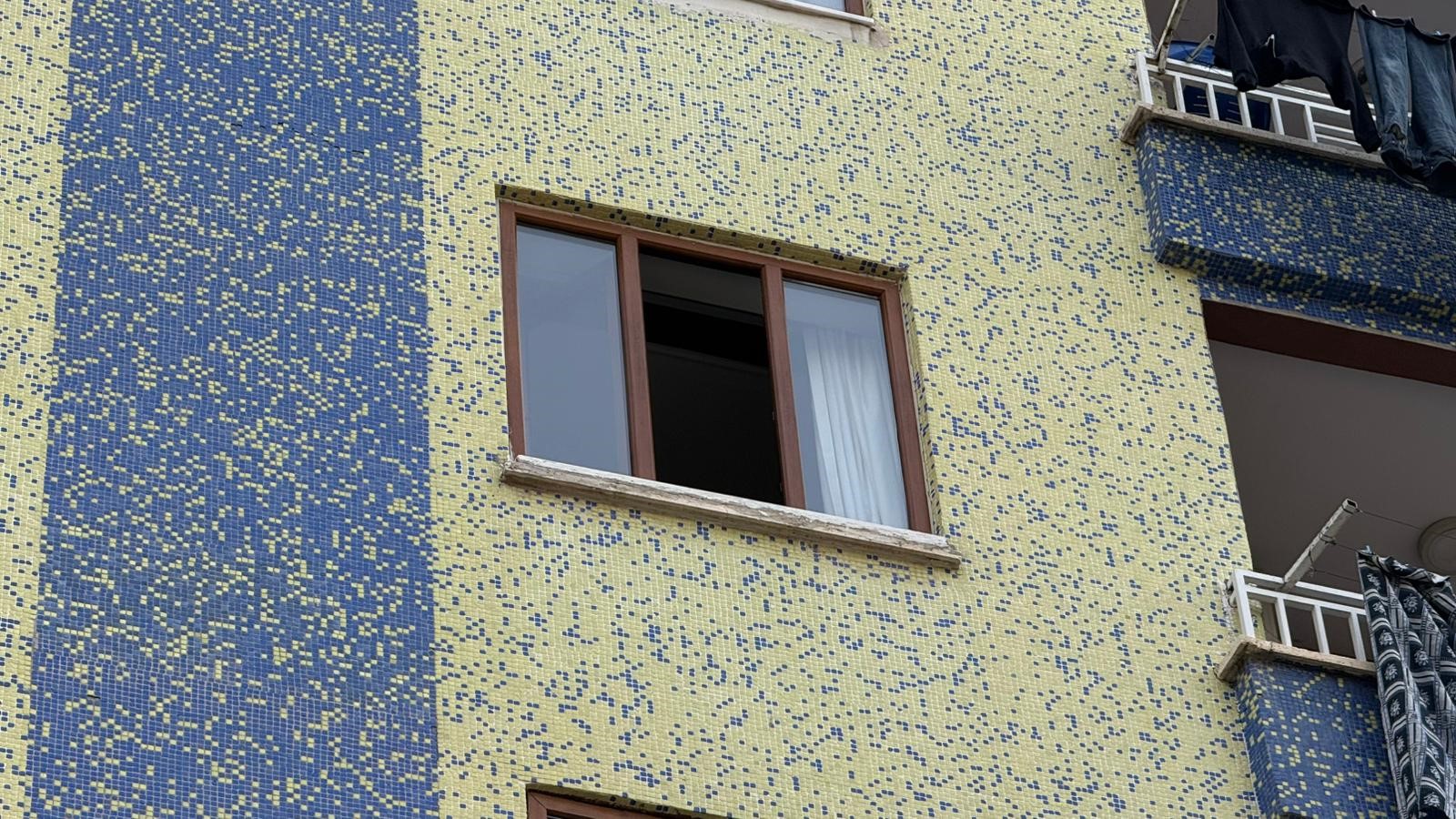 Gözü Dönmüş Anne Bebeğini Pencereden Attı 2 Aylık Bebek Hayatını Kaybetti (4)