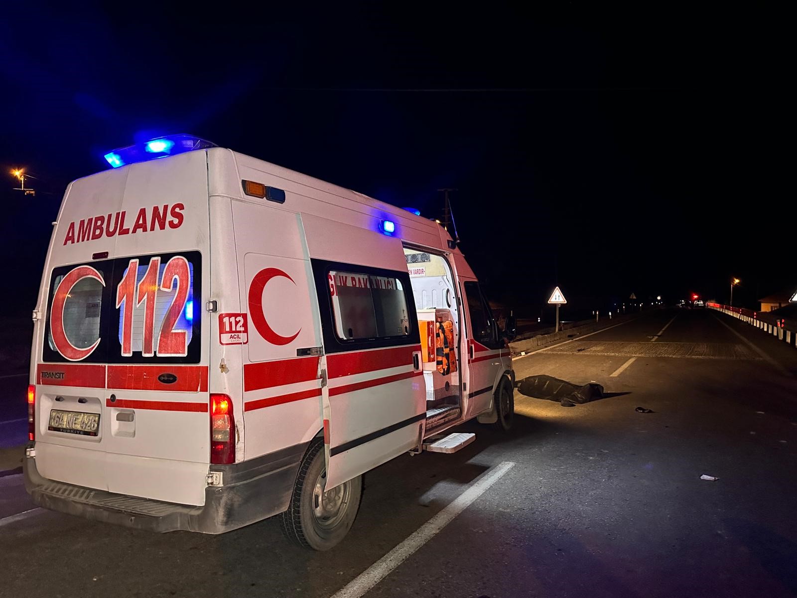 Güvenlik Kamerasına Yansıyan Korkunç Kaza Karşıdan Karşıya Geçen 3 Kişi Öldü (6)