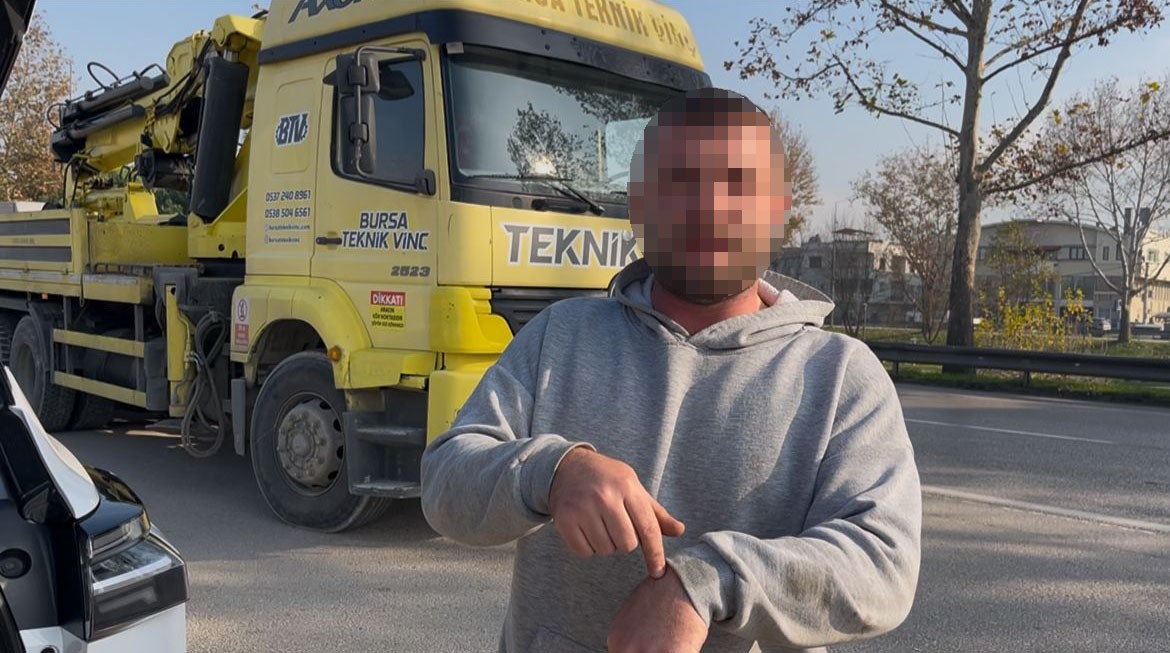 “Her Ay 10 Ceza Yiyorum” Sürücünün Itirafı Polis Kameralarına Yansıdı (7)