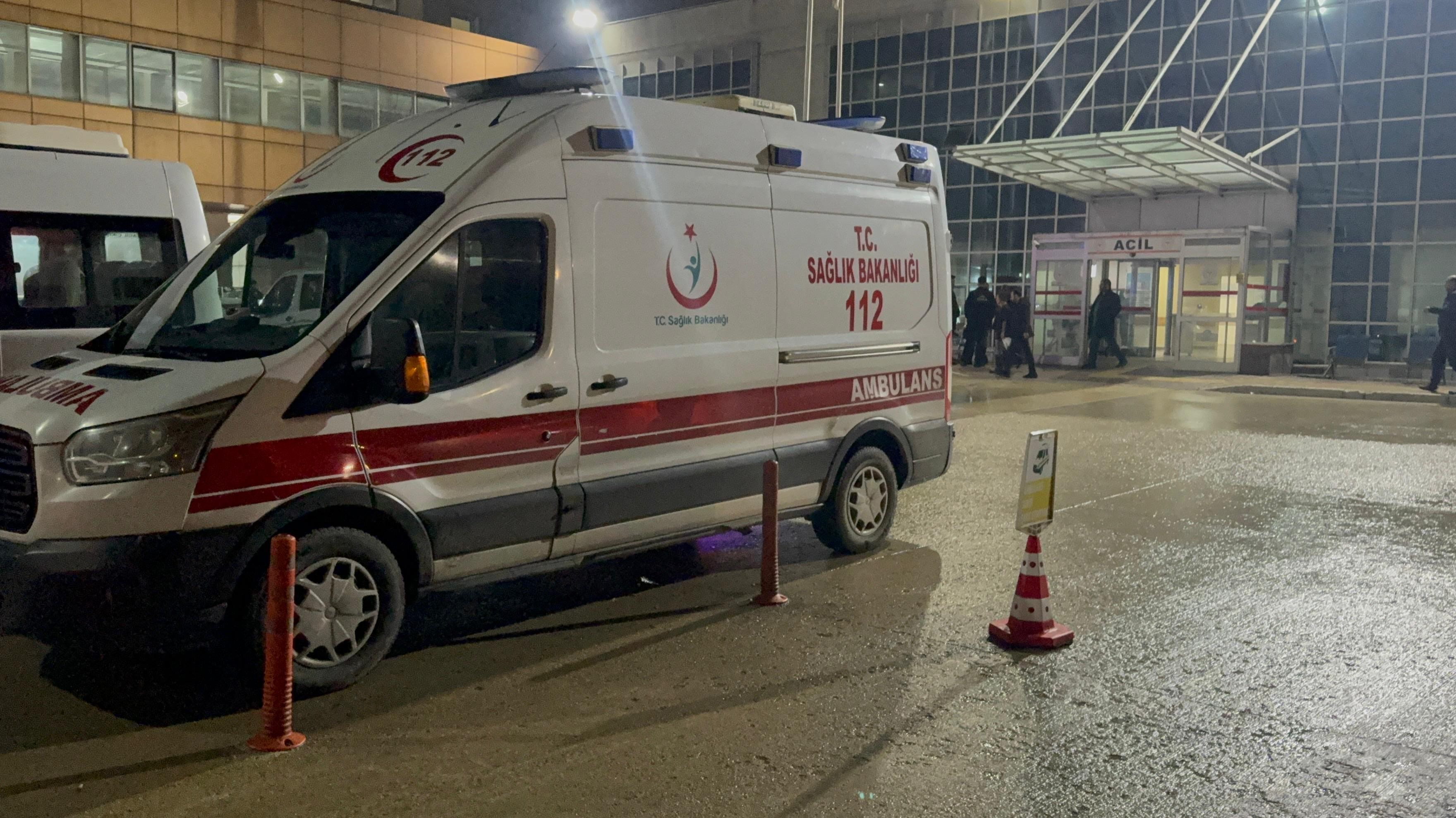 Husumetli Gruplar Karşı Karşıya Geldi Silahlı Olayda 2 Kişi Öldü (2)