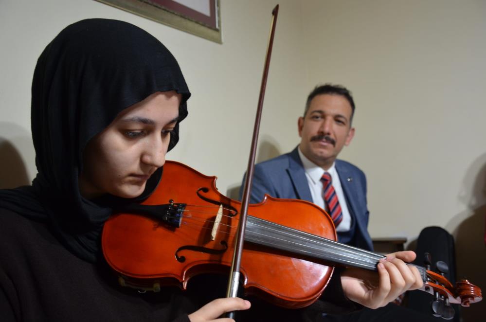 Il Milli Egitim Muduru Ugurelliden Yigitbas Kuran Kursu Ve Genclik Merkezine Ziyaret (4)