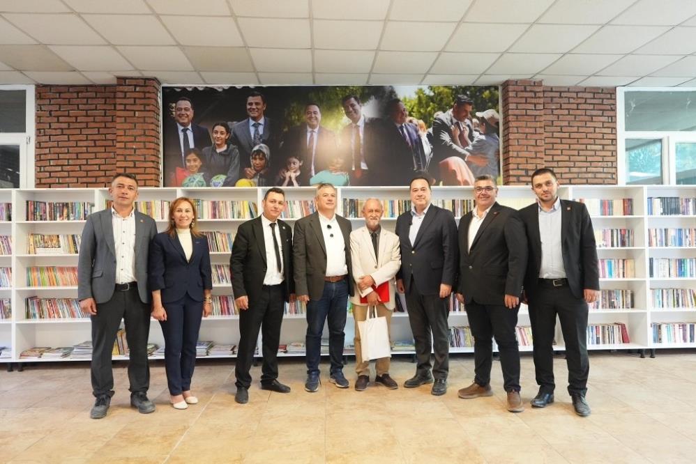 Ilk Kutuphane Gordeste 11 Bin Kitapla Acildi (3)