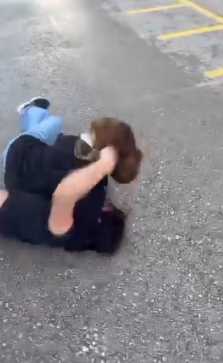 Ilkokul Bahcesinde Akran Zorbaligi 11 Ogrenci Kiz Cocuguna Kafasini Yere Carp Diyerek (3)