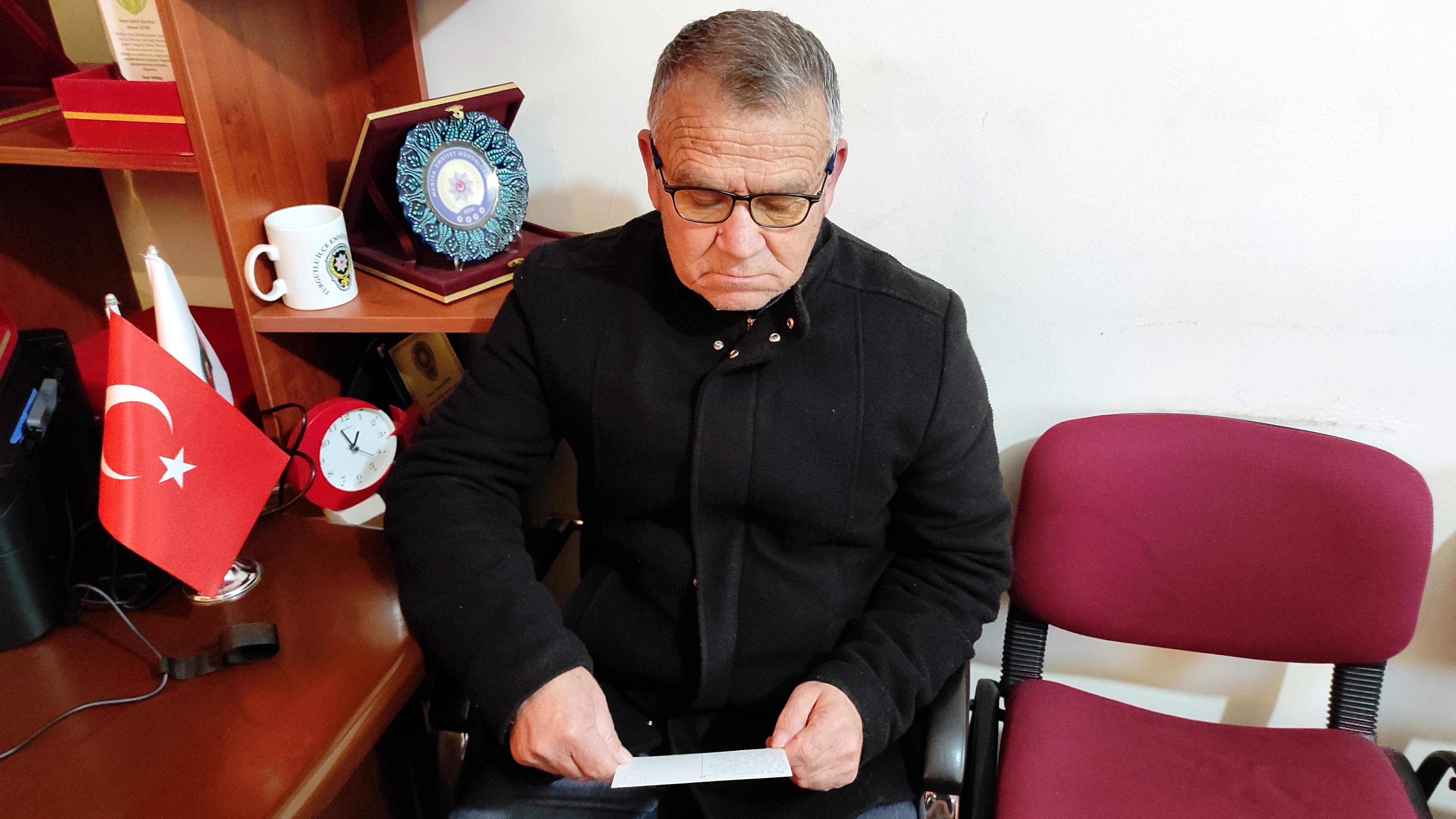 Istanbuldan Turgutluya Uzanan Vefa Ogrencilerin Kartlari Gozleri Doldurdu (3)