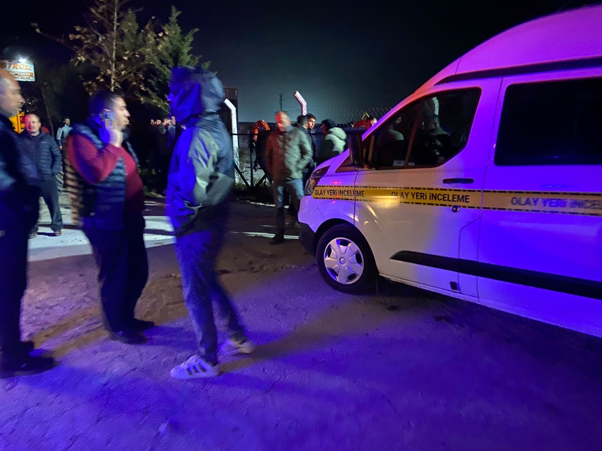 Kacacak Yerleri Kalmadi Kari Koca Kursun Yagmuruna Tutuldu04 (1)