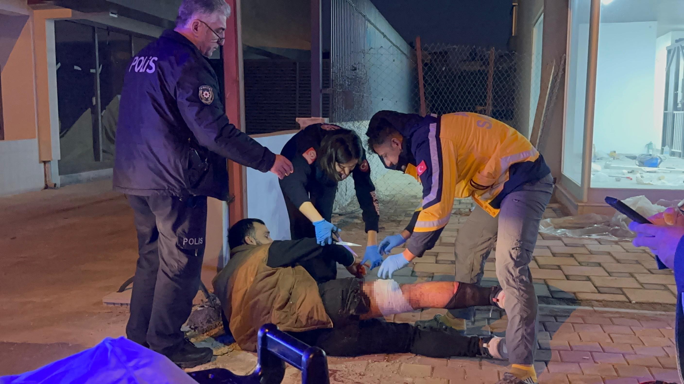 Kaldırımda Dehşet Sigara Verdi, Yumruk Ve Bıçak Yedi (2)