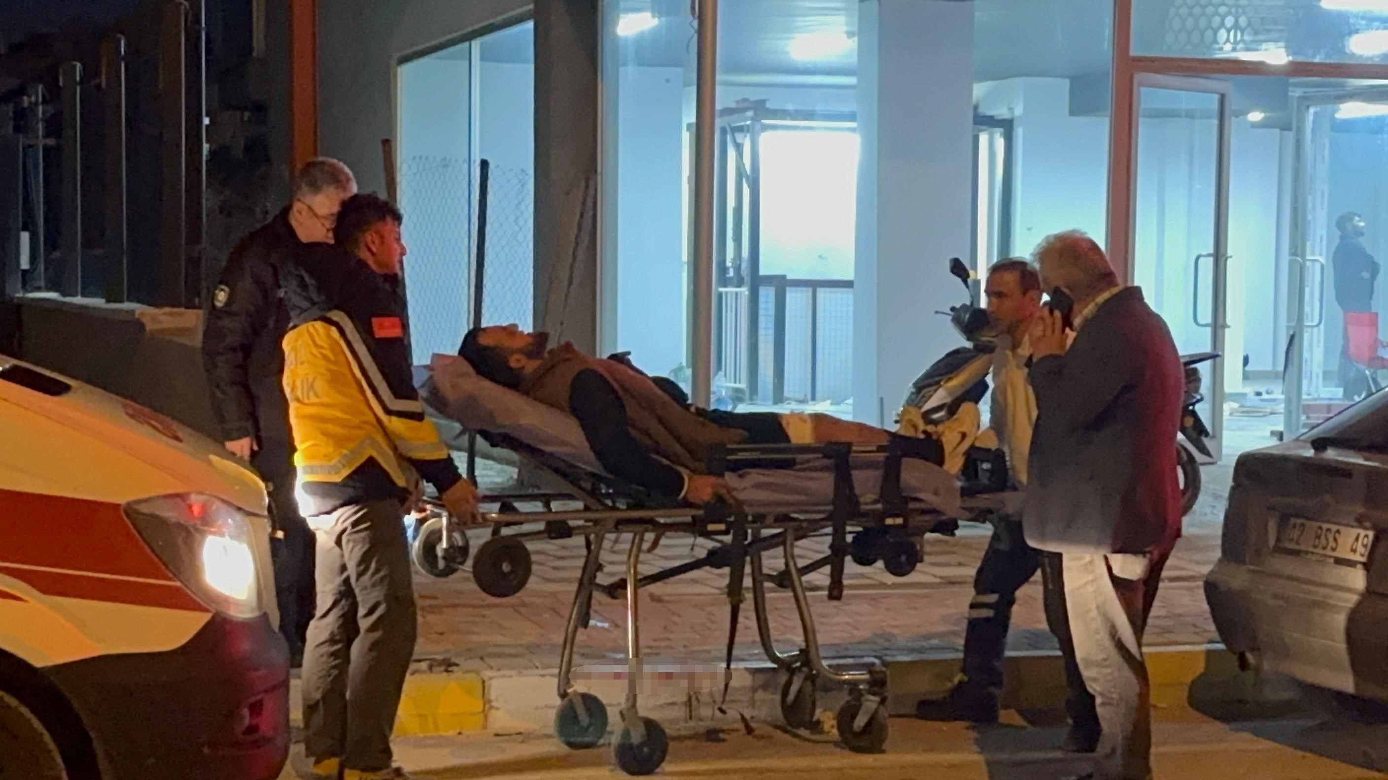 Kaldırımda Dehşet Sigara Verdi, Yumruk Ve Bıçak Yedi (3)