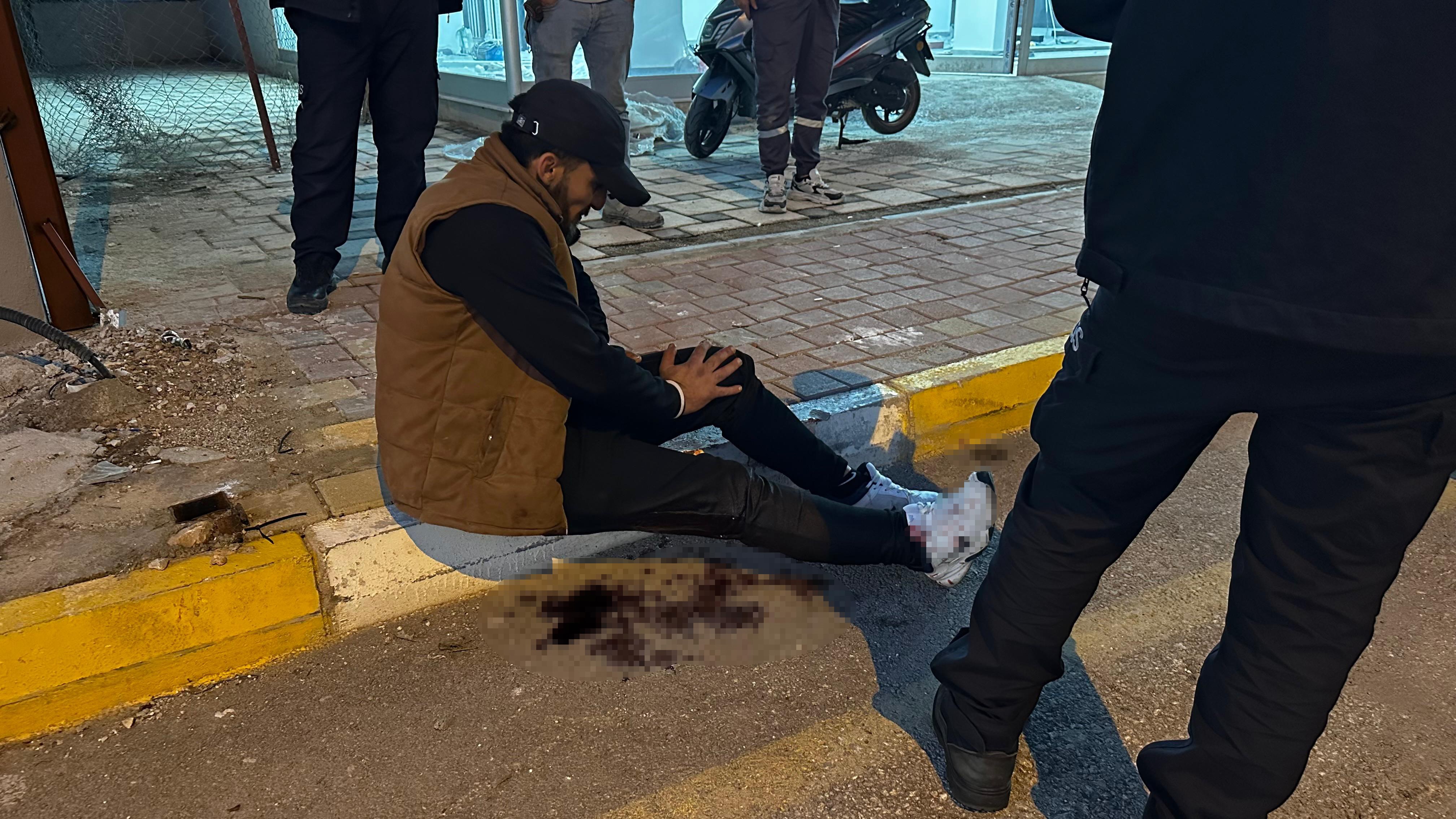 Kaldırımda Dehşet Sigara Verdi, Yumruk Ve Bıçak Yedi (7)