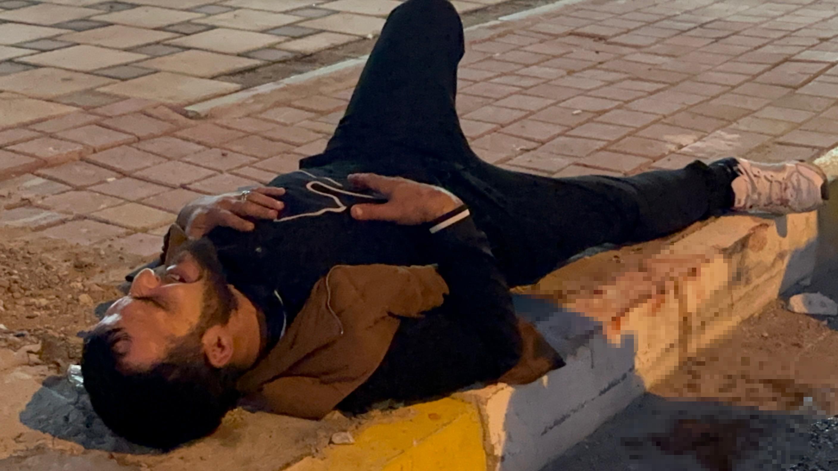 Kaldırımda Dehşet Sigara Verdi, Yumruk Ve Bıçak Yedi (8)