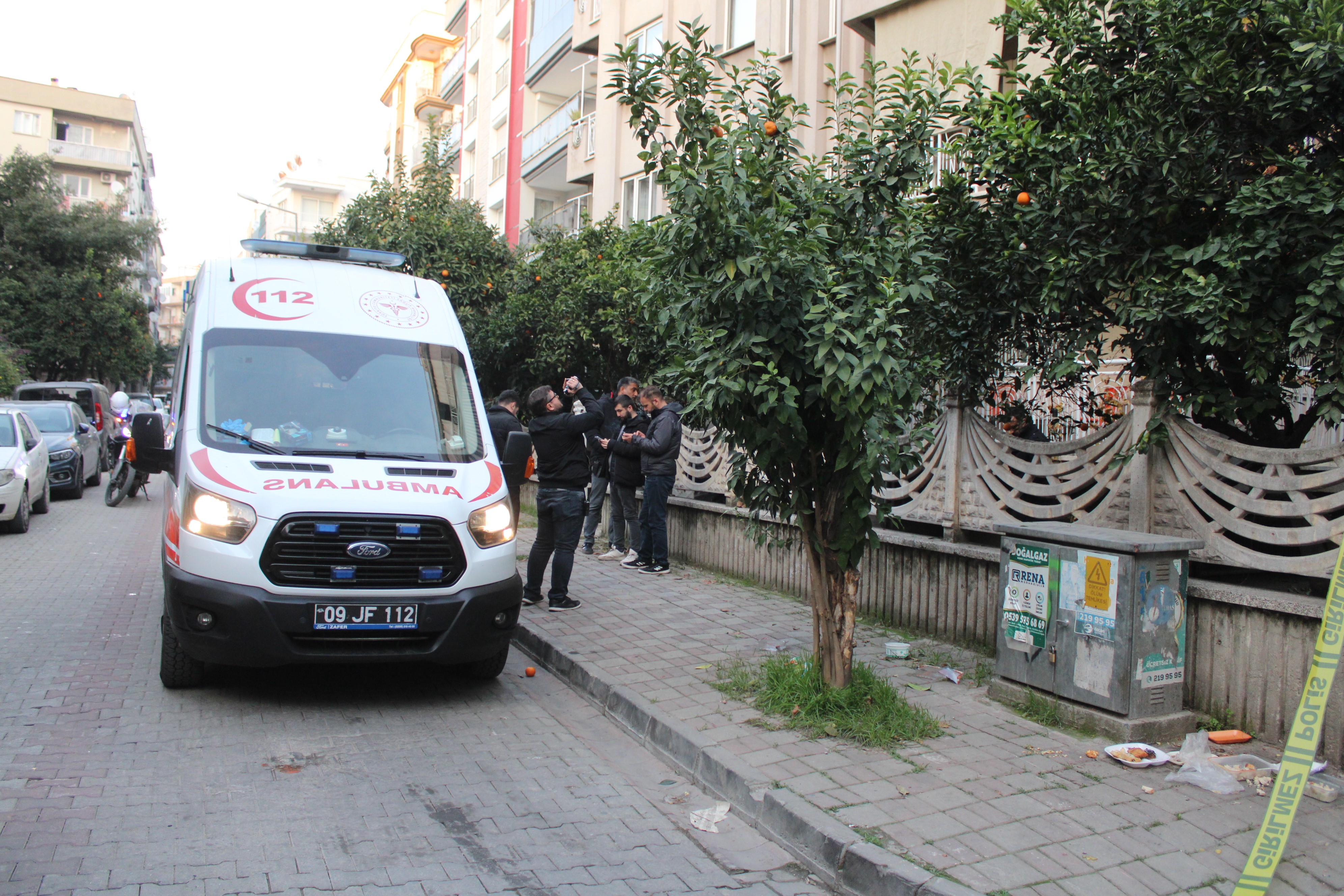 Kanlı Kıyafetlerle Çatıya Çıktı, Panikle Düşerek Can Verdi (6)