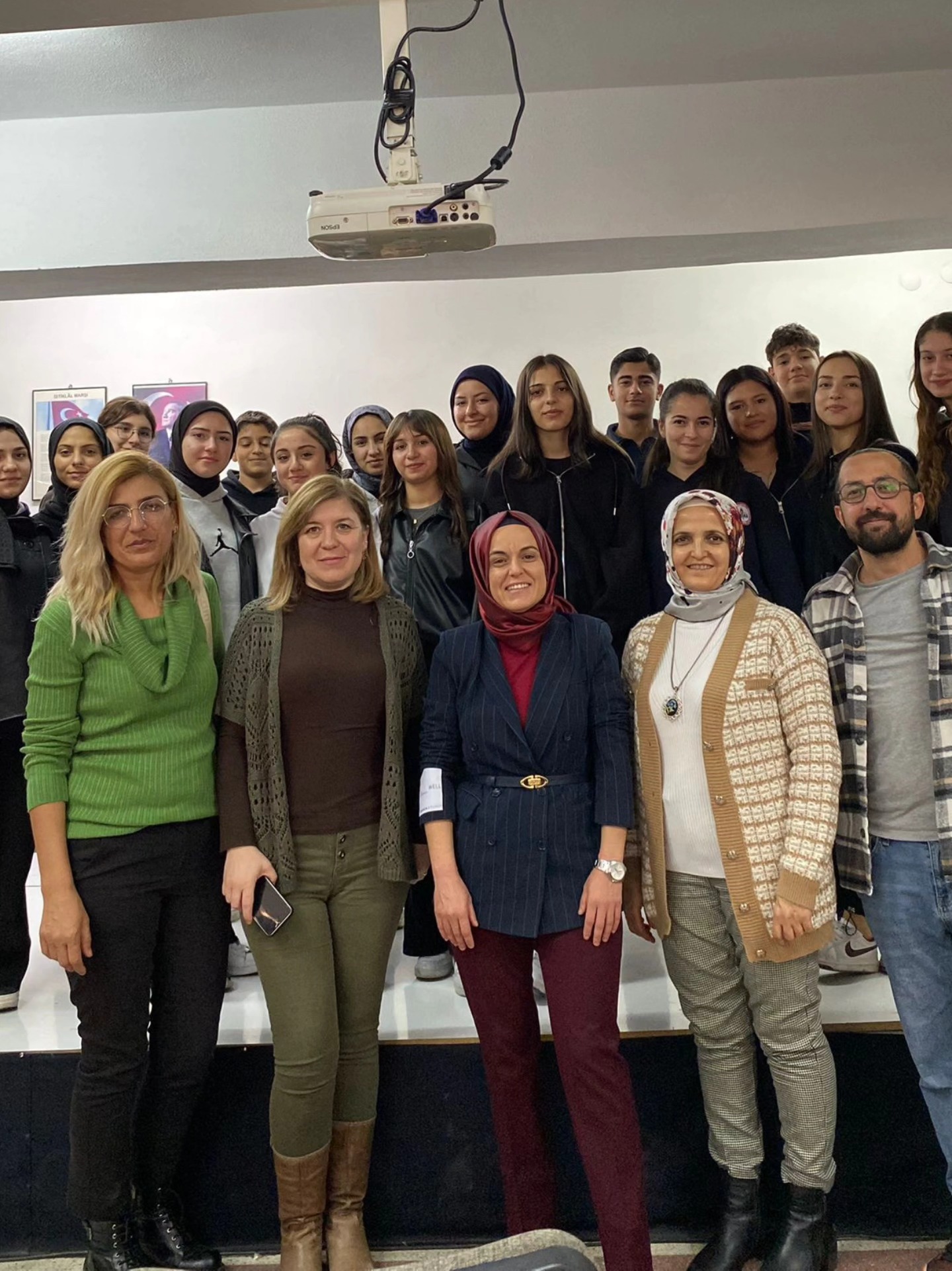 Kavaklidere Cok Programli Anadolu Lisesinde Sanat Semineri (3)