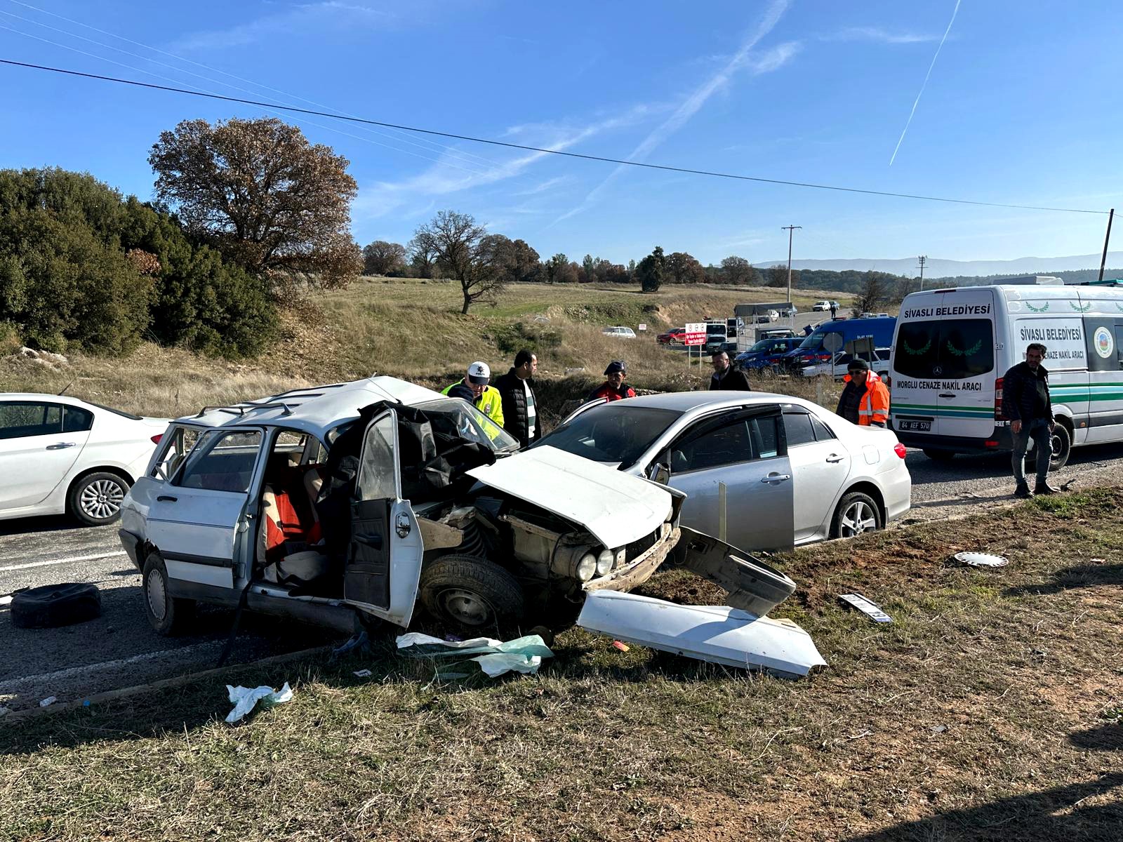 Kavşakta Korkunç Çarpışma! Yaşlı Çift Kazada Hayatını Kaybetti (6)