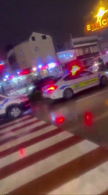 Kazada Yaralanan Kuryenin Yanina Gelen Polis Kendi Oglu Oldugunu Gordu (2)