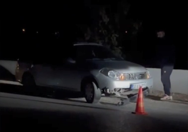 Kimse Fark Etmedi Yolda Yatan Sahis Ezilerek Oldu 01